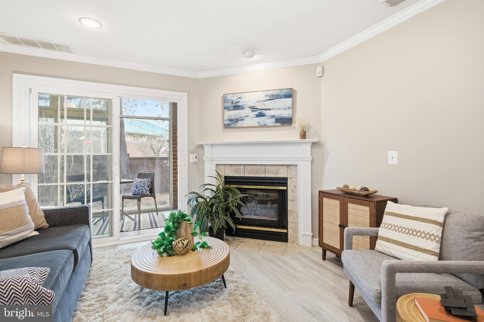 6924 FAIRFAX DRIVE 122