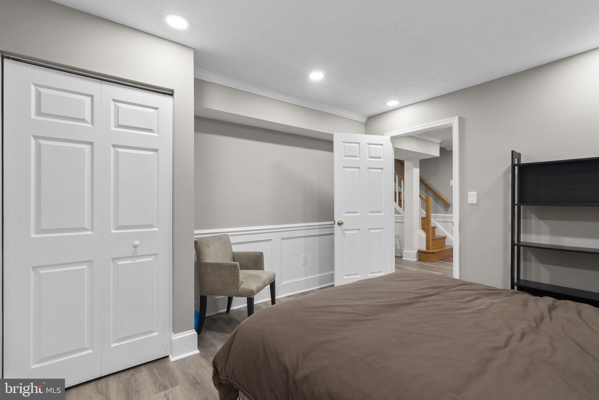 COLESVILLE OUTSIDE - Residential
