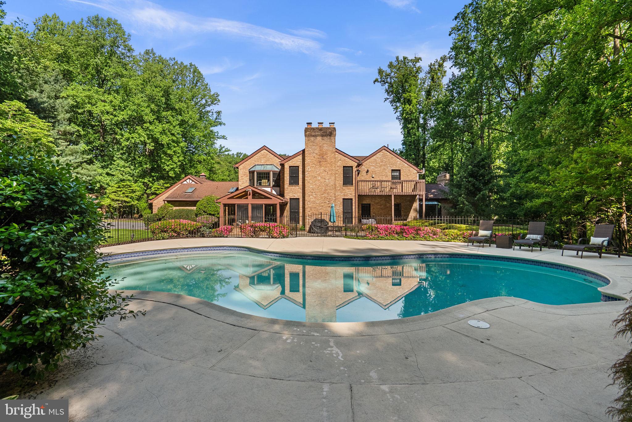 COLESVILLE OUTSIDE - Residential