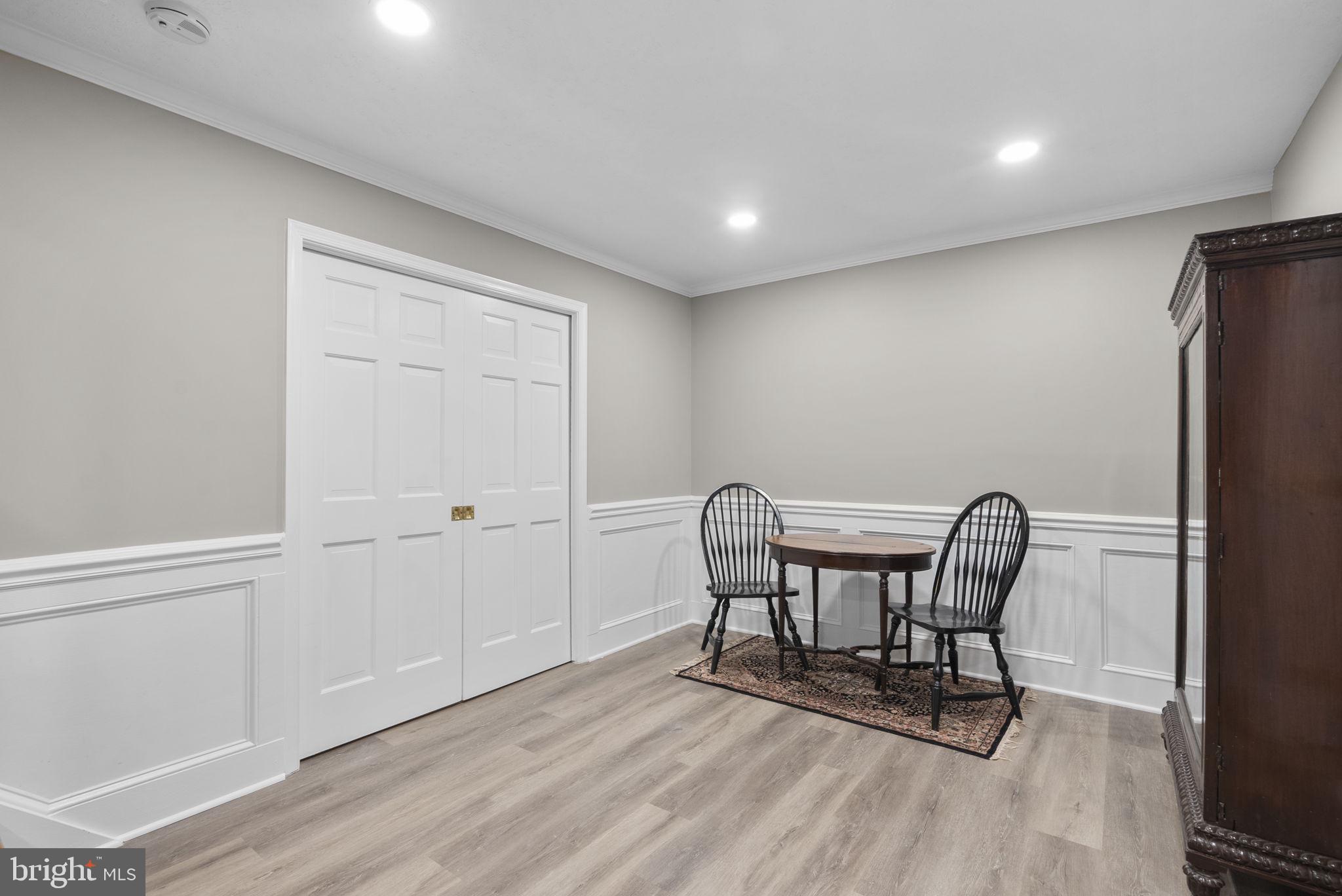 COLESVILLE OUTSIDE - Residential