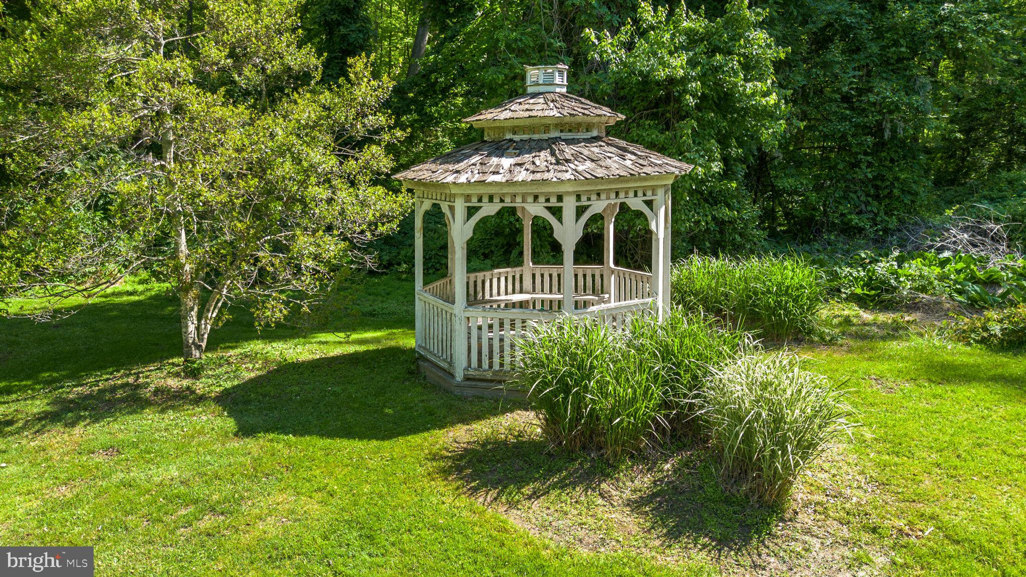 COLESVILLE OUTSIDE - Residential