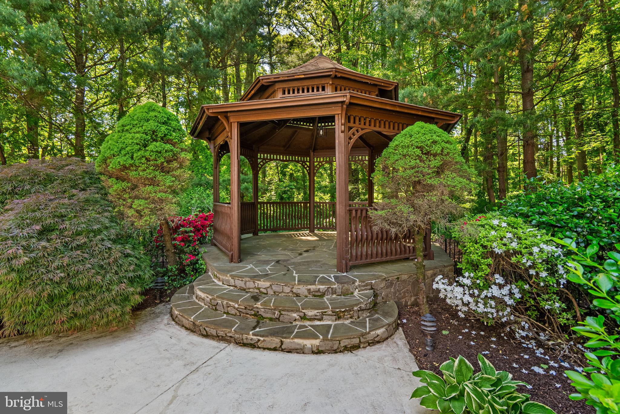 COLESVILLE OUTSIDE - Residential