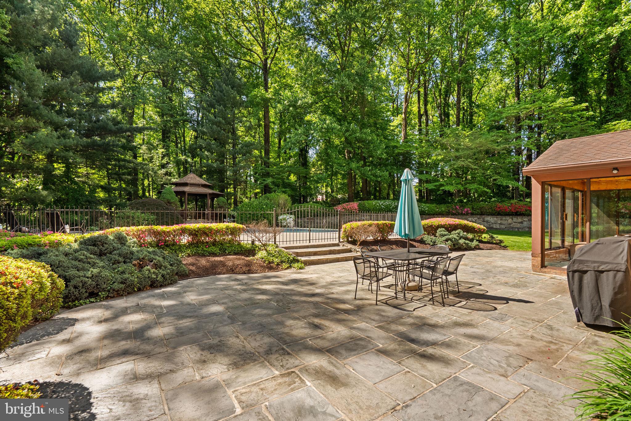 COLESVILLE OUTSIDE - Residential
