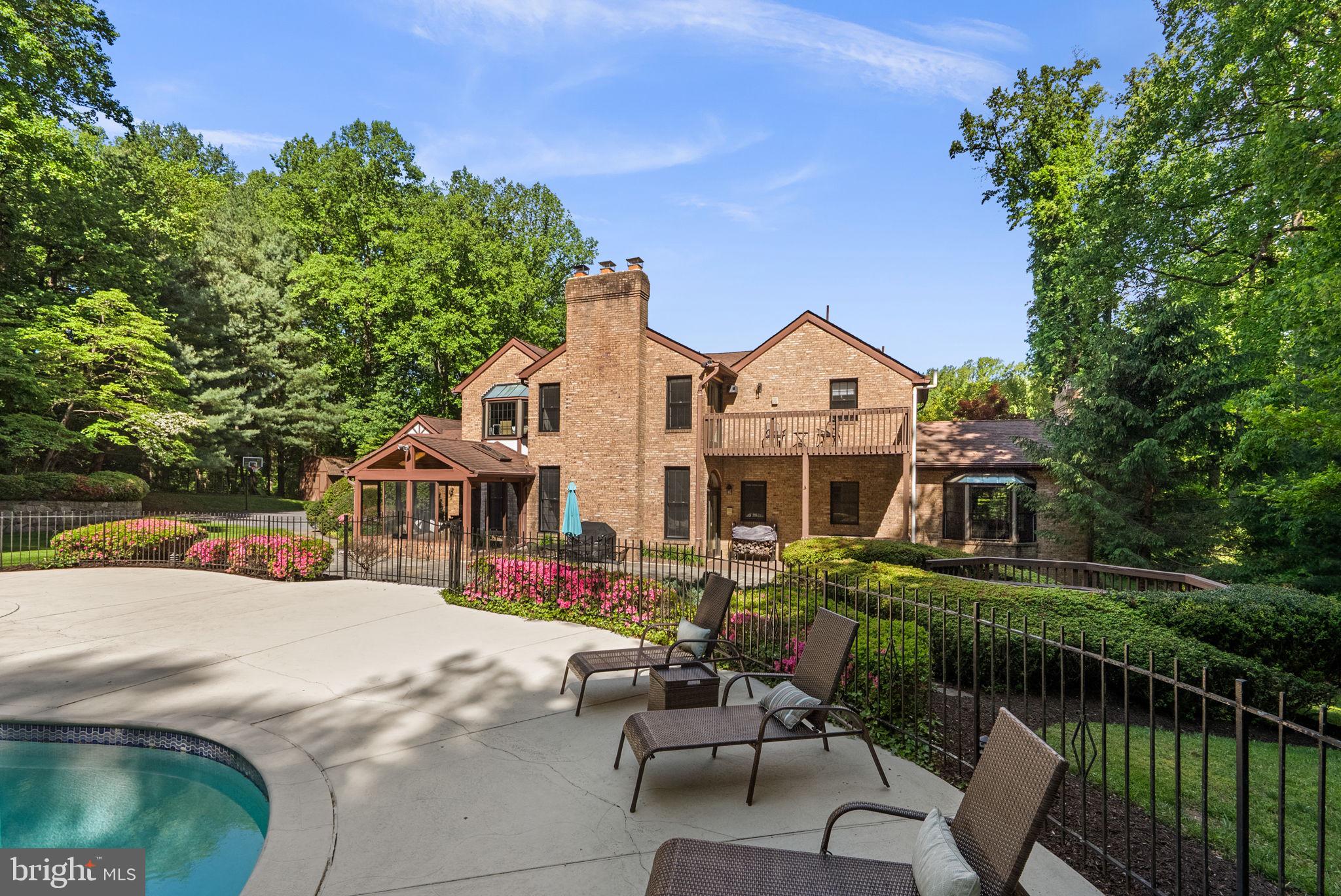 COLESVILLE OUTSIDE - Residential