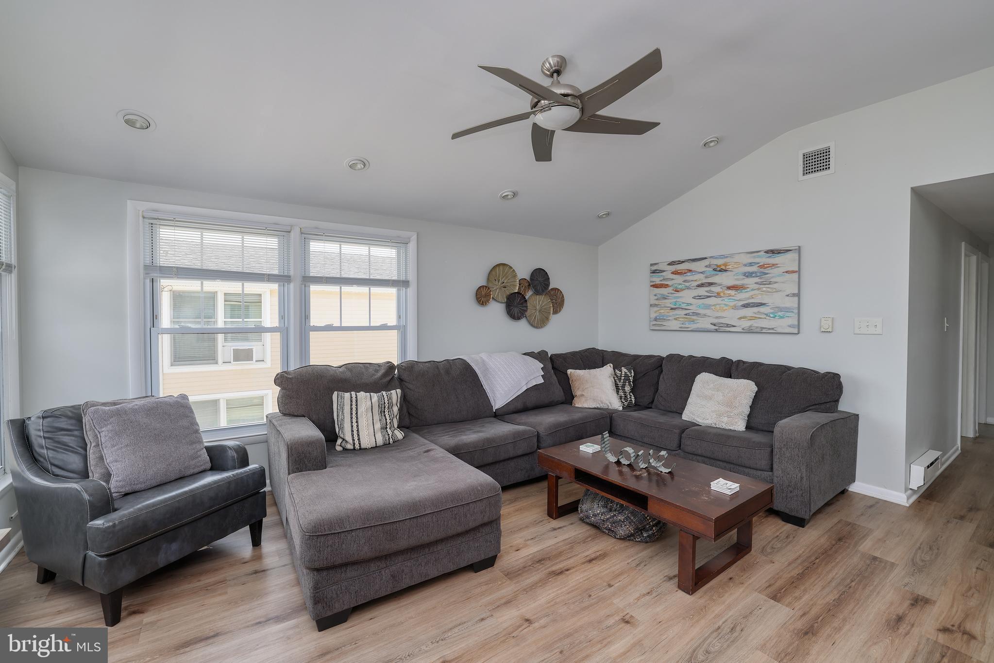 306 FIFTH B
