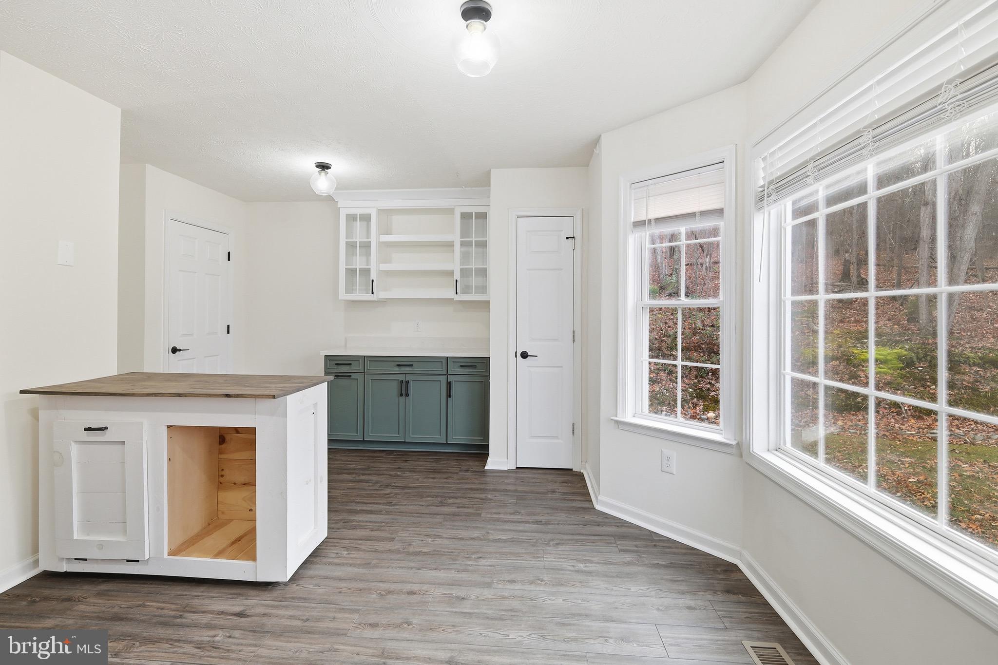 SHEN FARMS RIVERVIEW - Residential