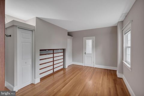 Tiny photo for 1706 N Glebe Road, ARLINGTON, VA 22207 (MLS # VAAR2072670)