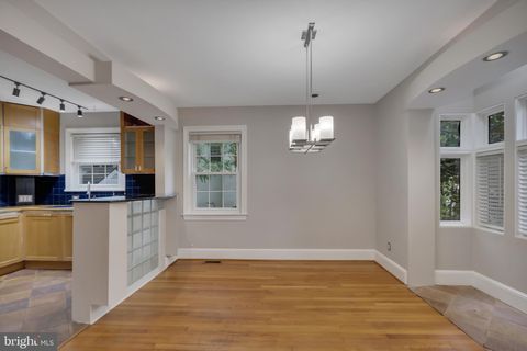 Tiny photo for 1706 N Glebe Road, ARLINGTON, VA 22207 (MLS # VAAR2072670)