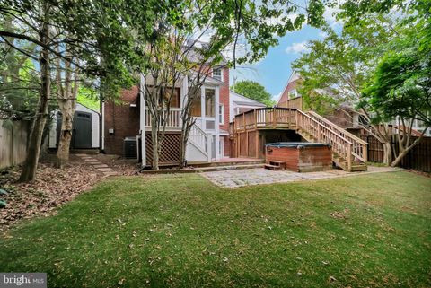 Tiny photo for 1706 N Glebe Road, ARLINGTON, VA 22207 (MLS # VAAR2072670)