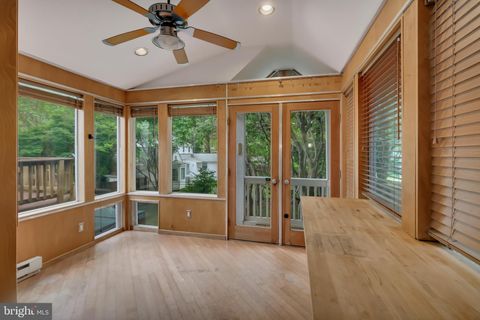 Tiny photo for 1706 N Glebe Road, ARLINGTON, VA 22207 (MLS # VAAR2072670)