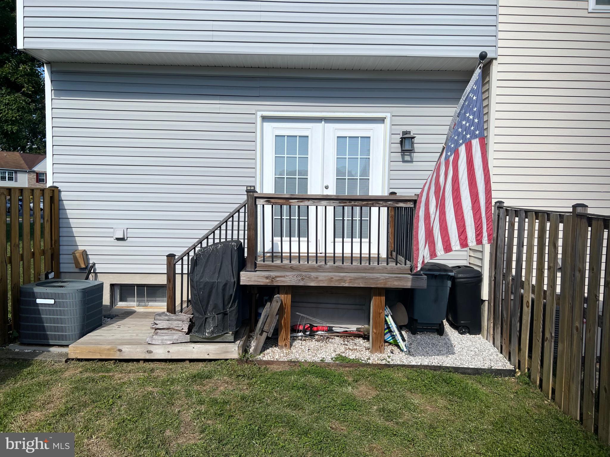 2935 SHELLEY COURT