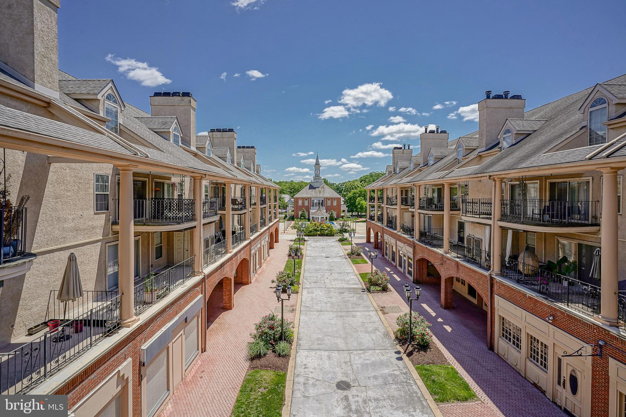 4036 MAIN STREET
