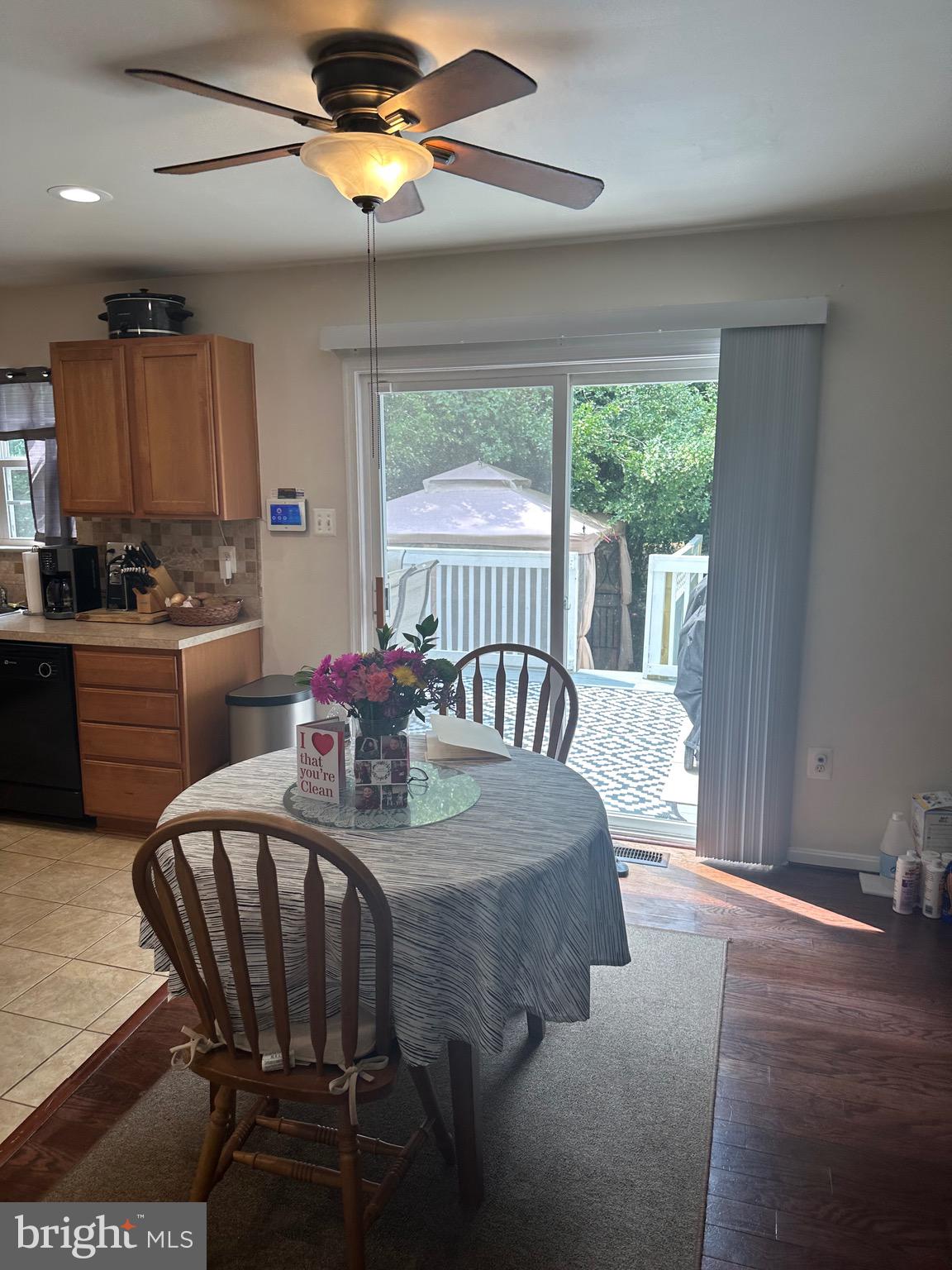 HARBOR POINTE - Residential