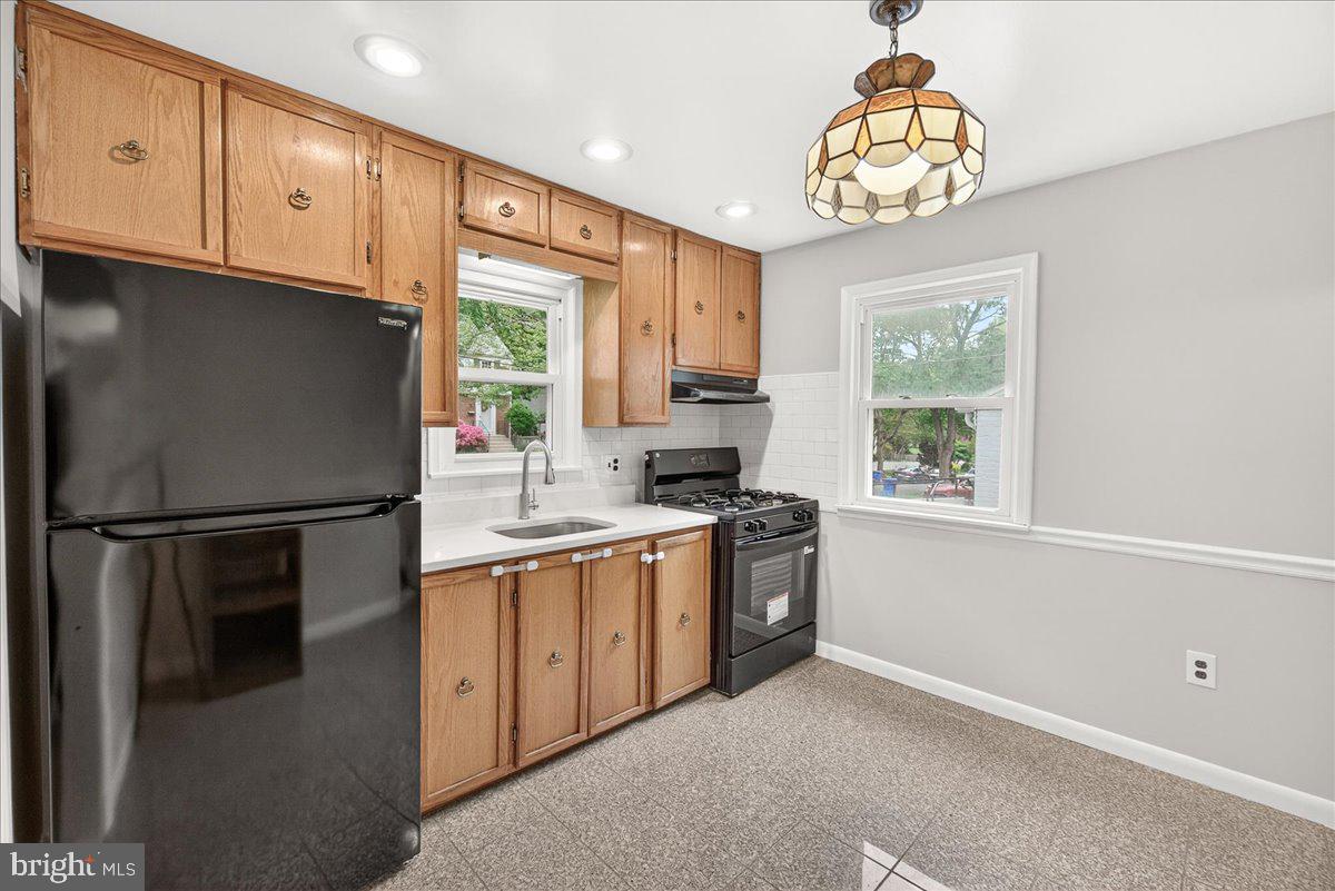 CAMERON HEIGHTS - Residential