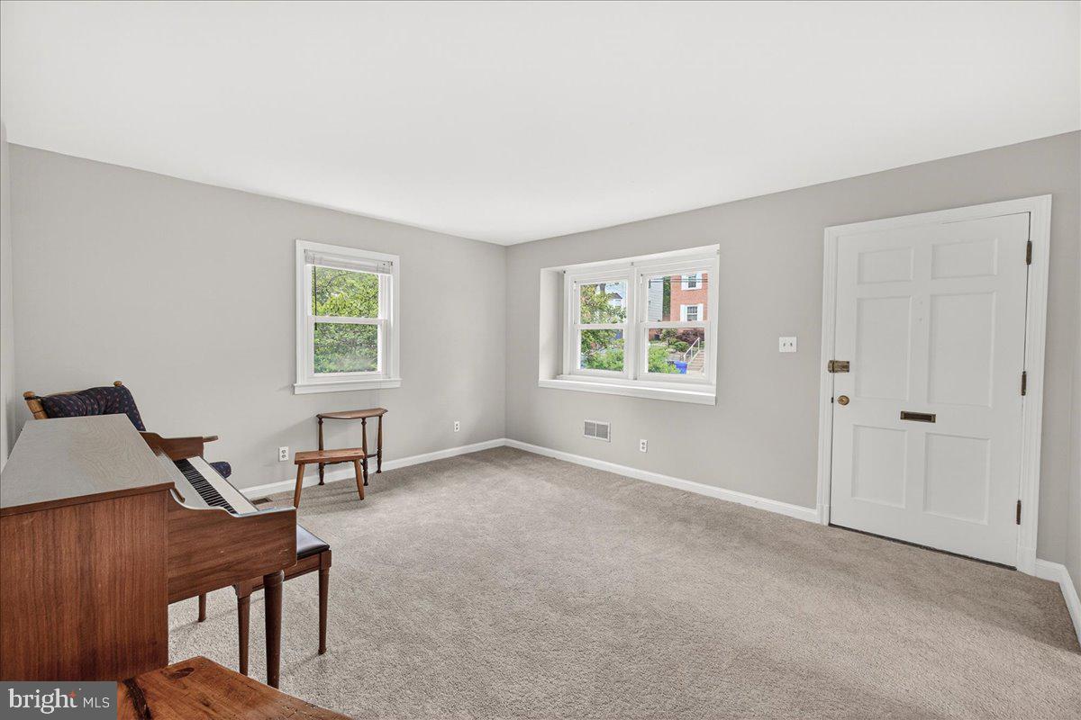 CAMERON HEIGHTS - Residential