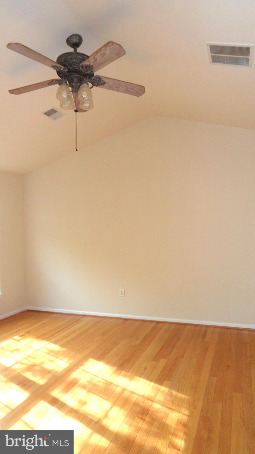 CLOVERLEAF CENTER - Residential