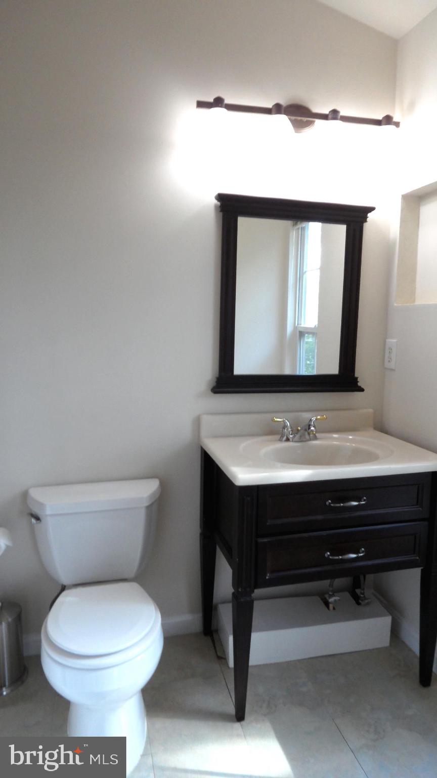 CLOVERLEAF CENTER - Residential