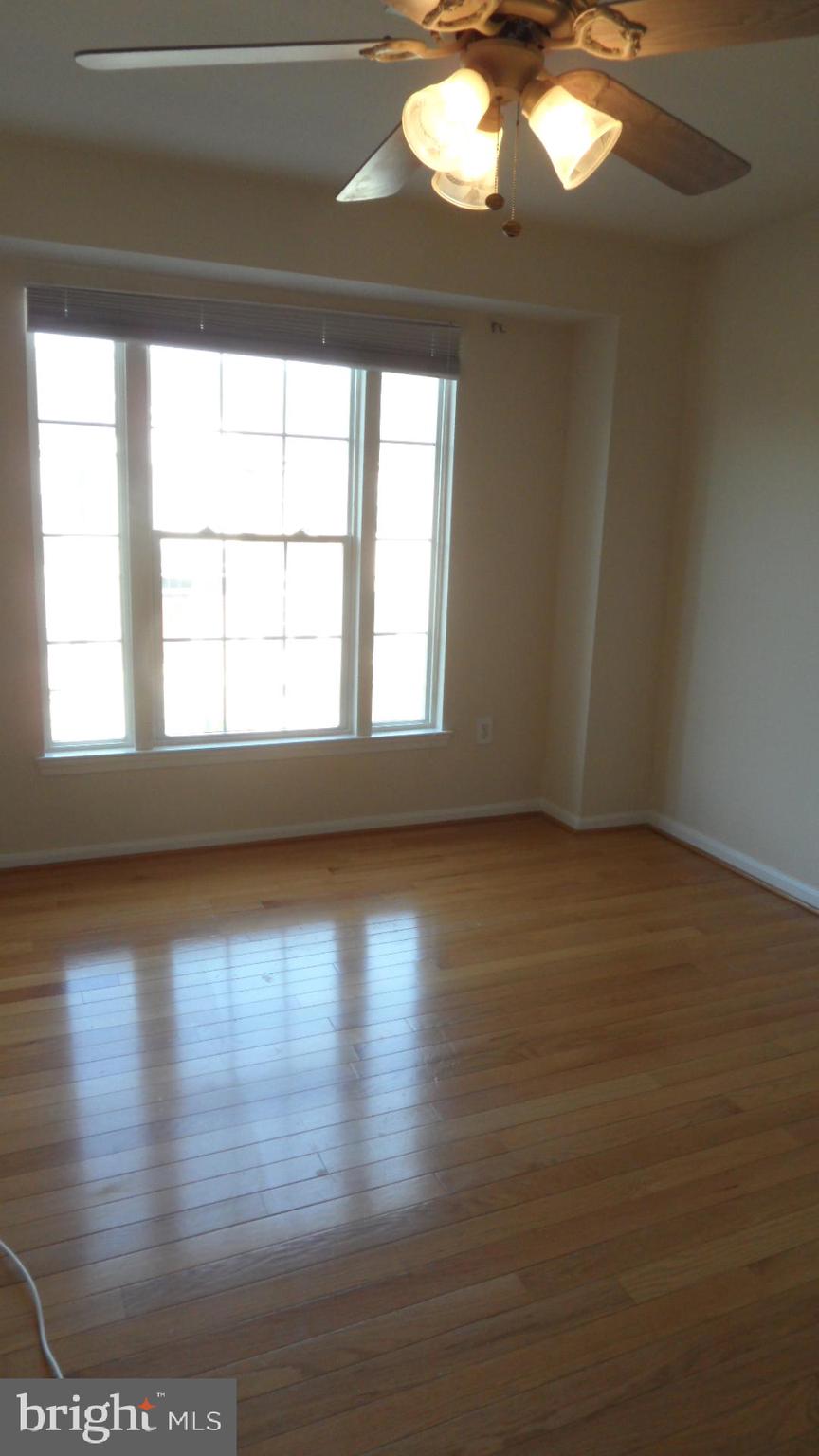 CLOVERLEAF CENTER - Residential