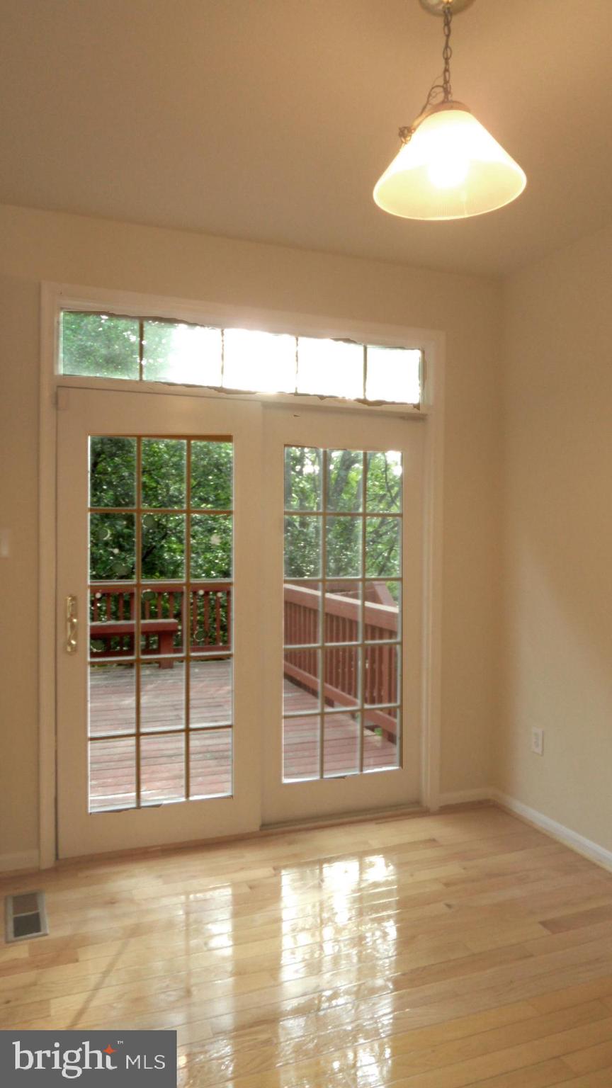 CLOVERLEAF CENTER - Residential