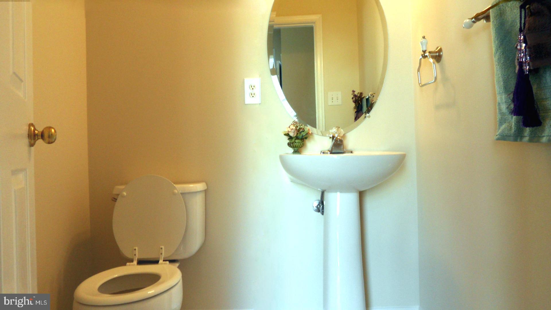 CLOVERLEAF CENTER - Residential