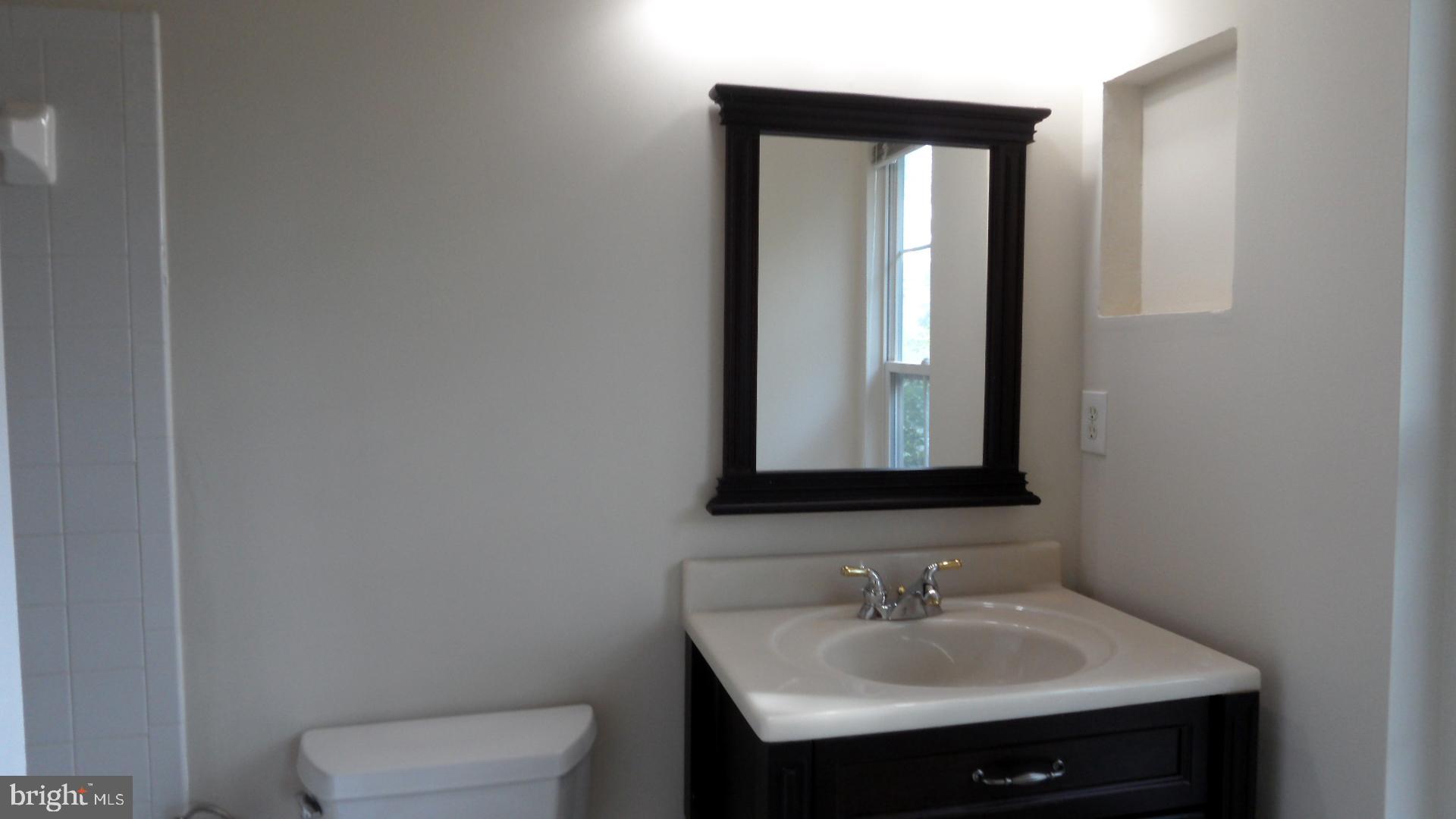 CLOVERLEAF CENTER - Residential