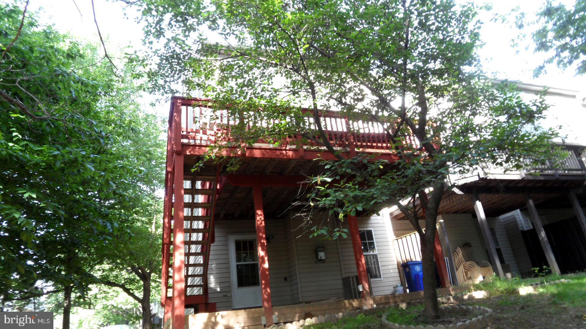 CLOVERLEAF CENTER - Residential