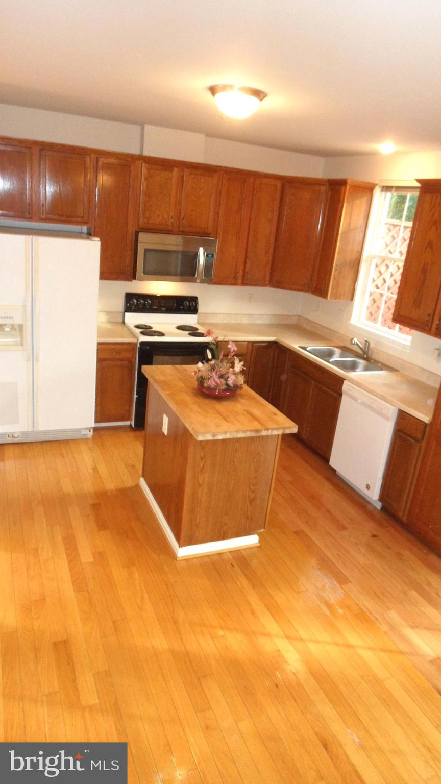 CLOVERLEAF CENTER - Residential