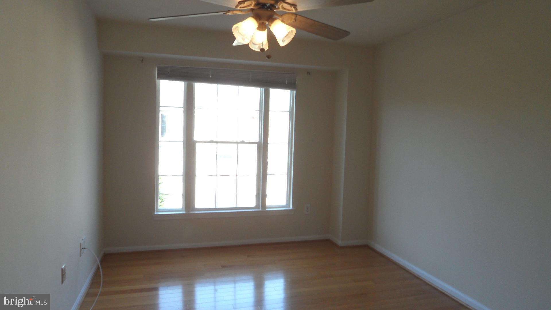 CLOVERLEAF CENTER - Residential