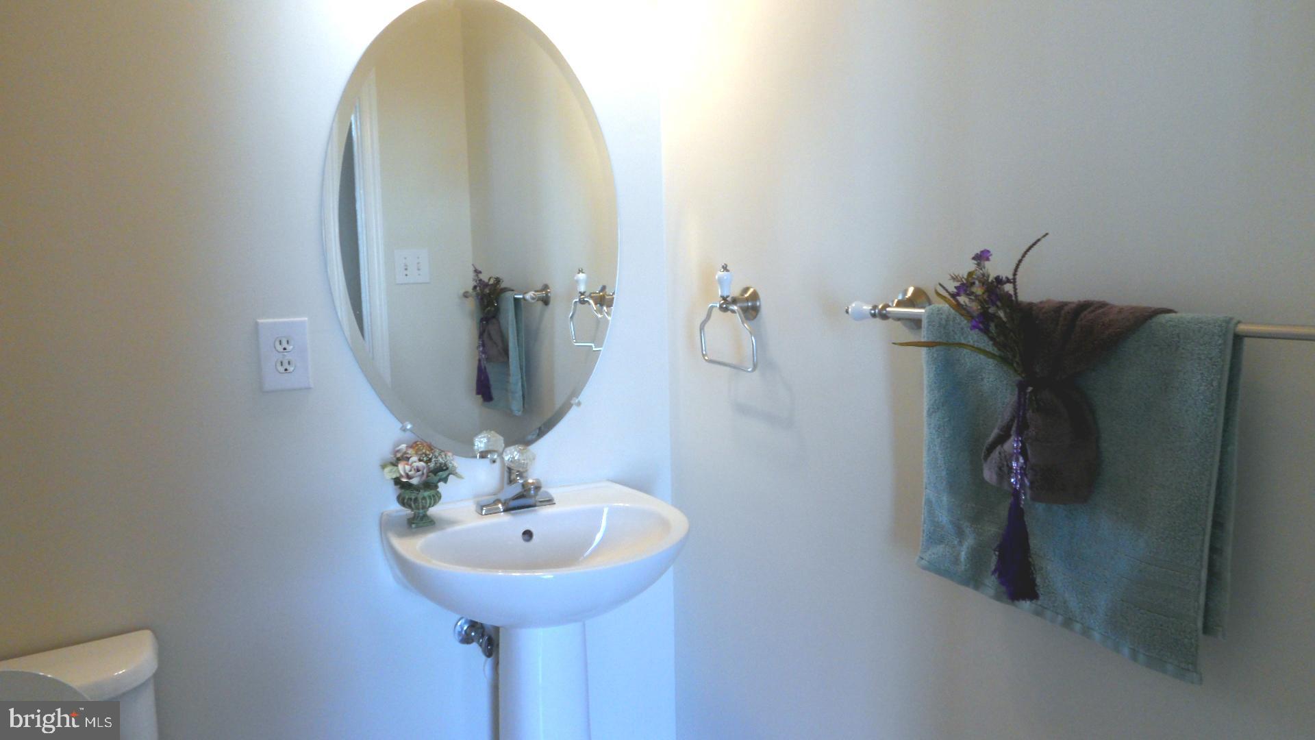 CLOVERLEAF CENTER - Residential