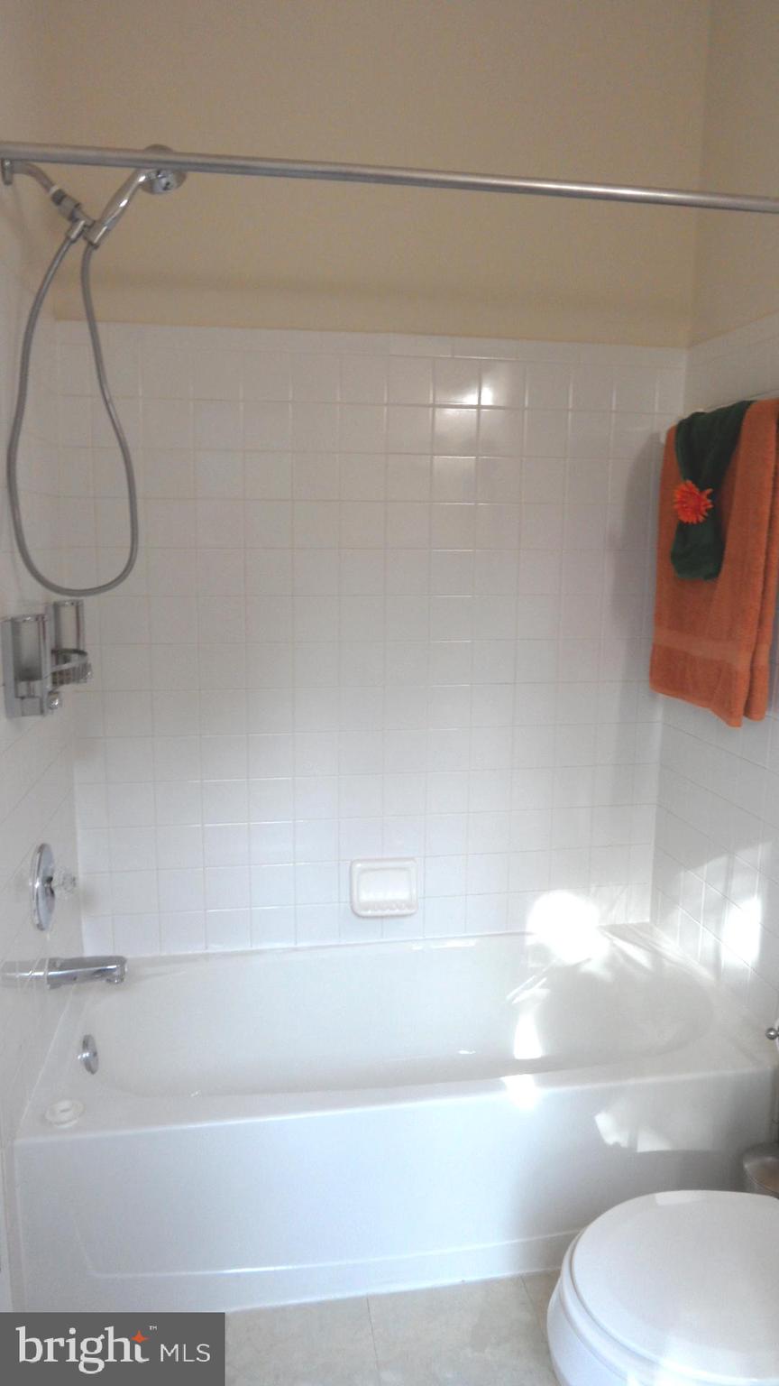 CLOVERLEAF CENTER - Residential