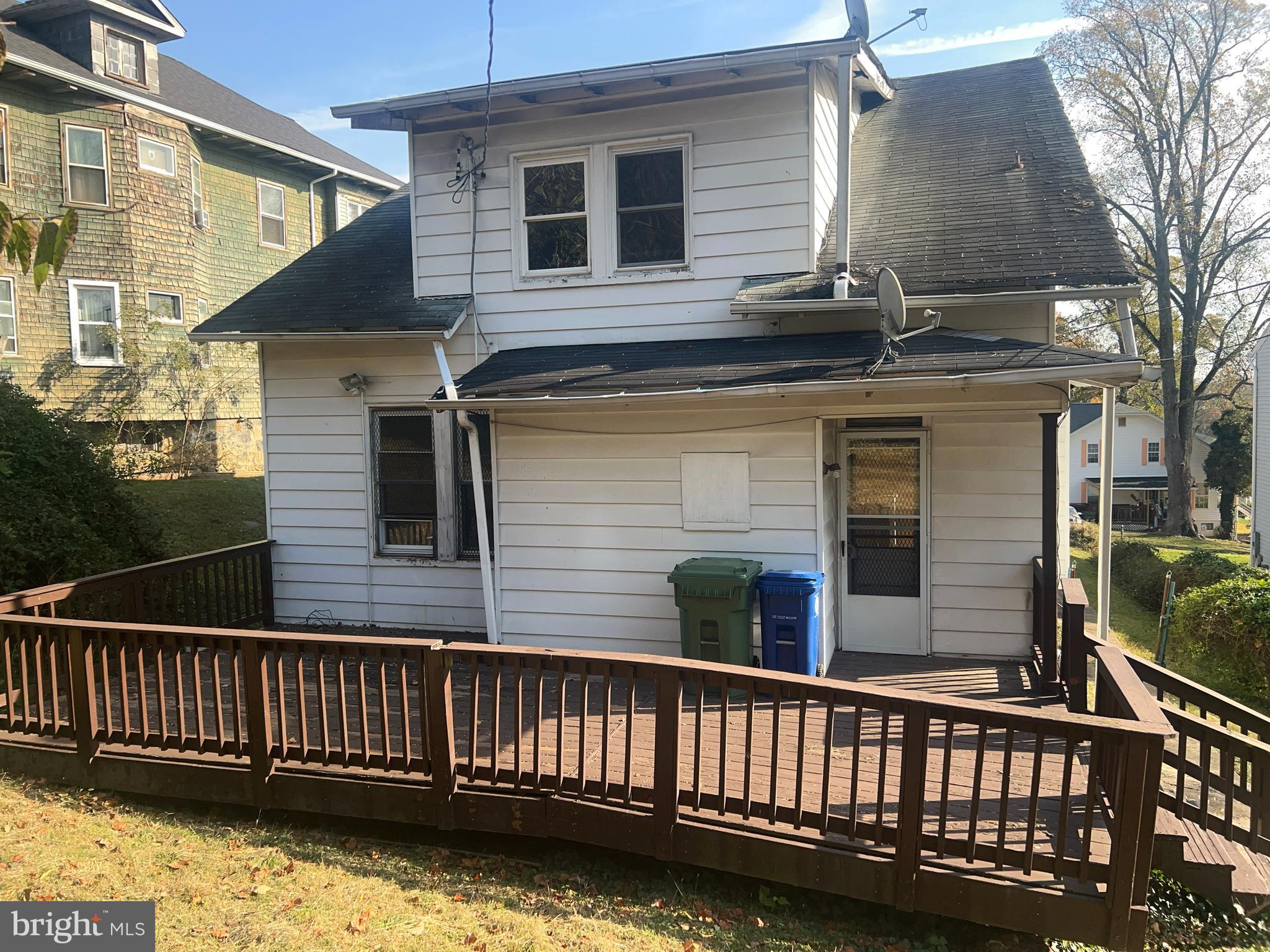 WINDSOR HILLS - Residential