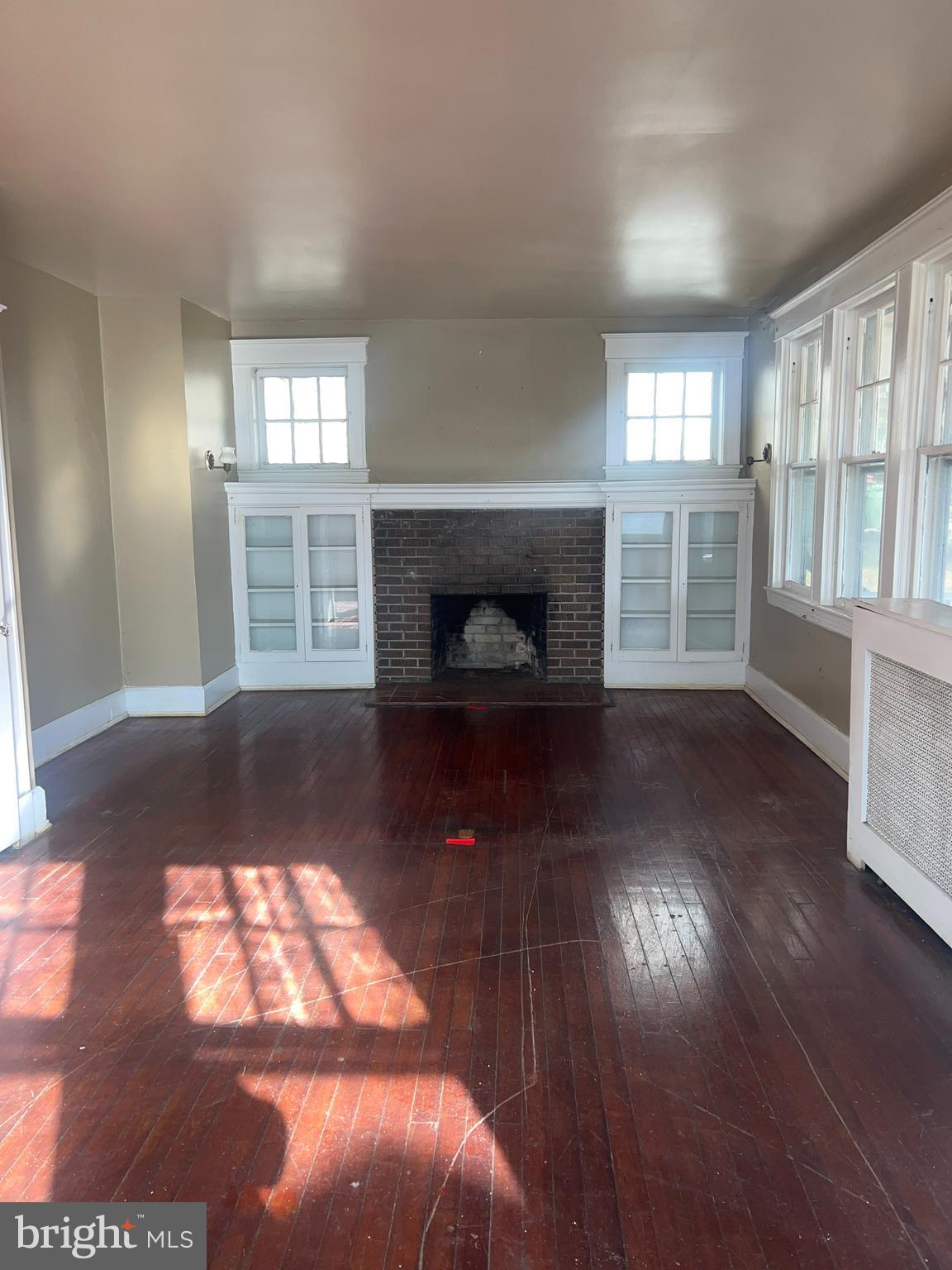 WINDSOR HILLS - Residential