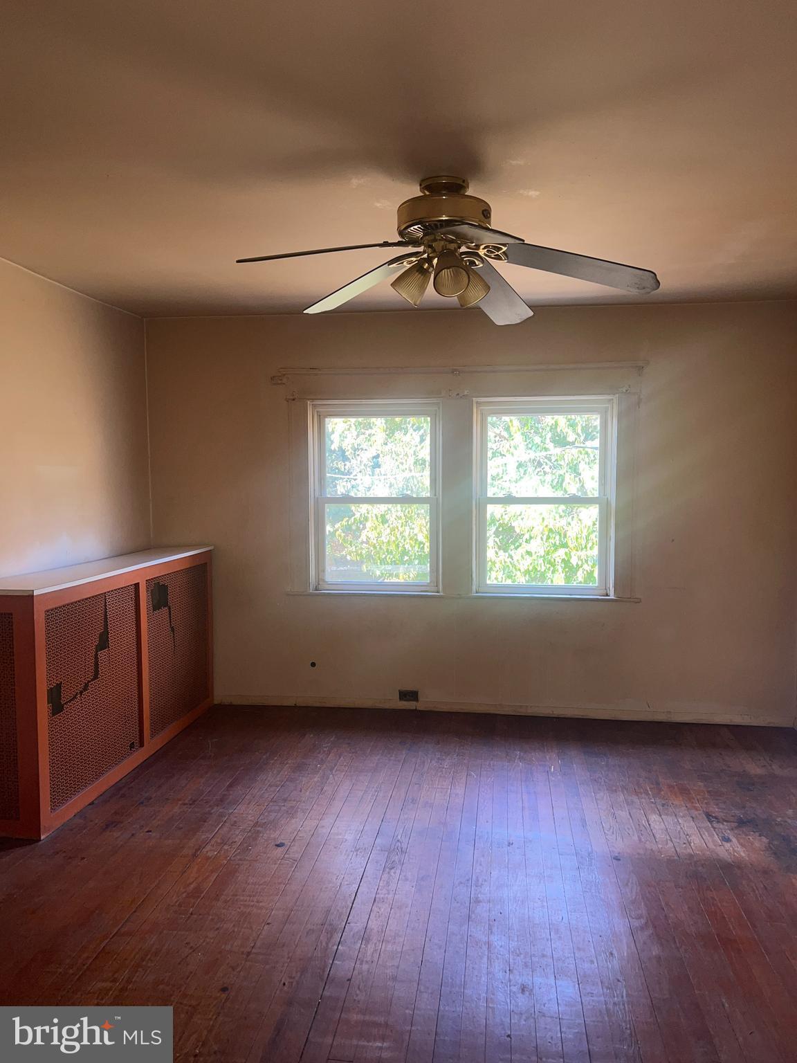 WINDSOR HILLS - Residential