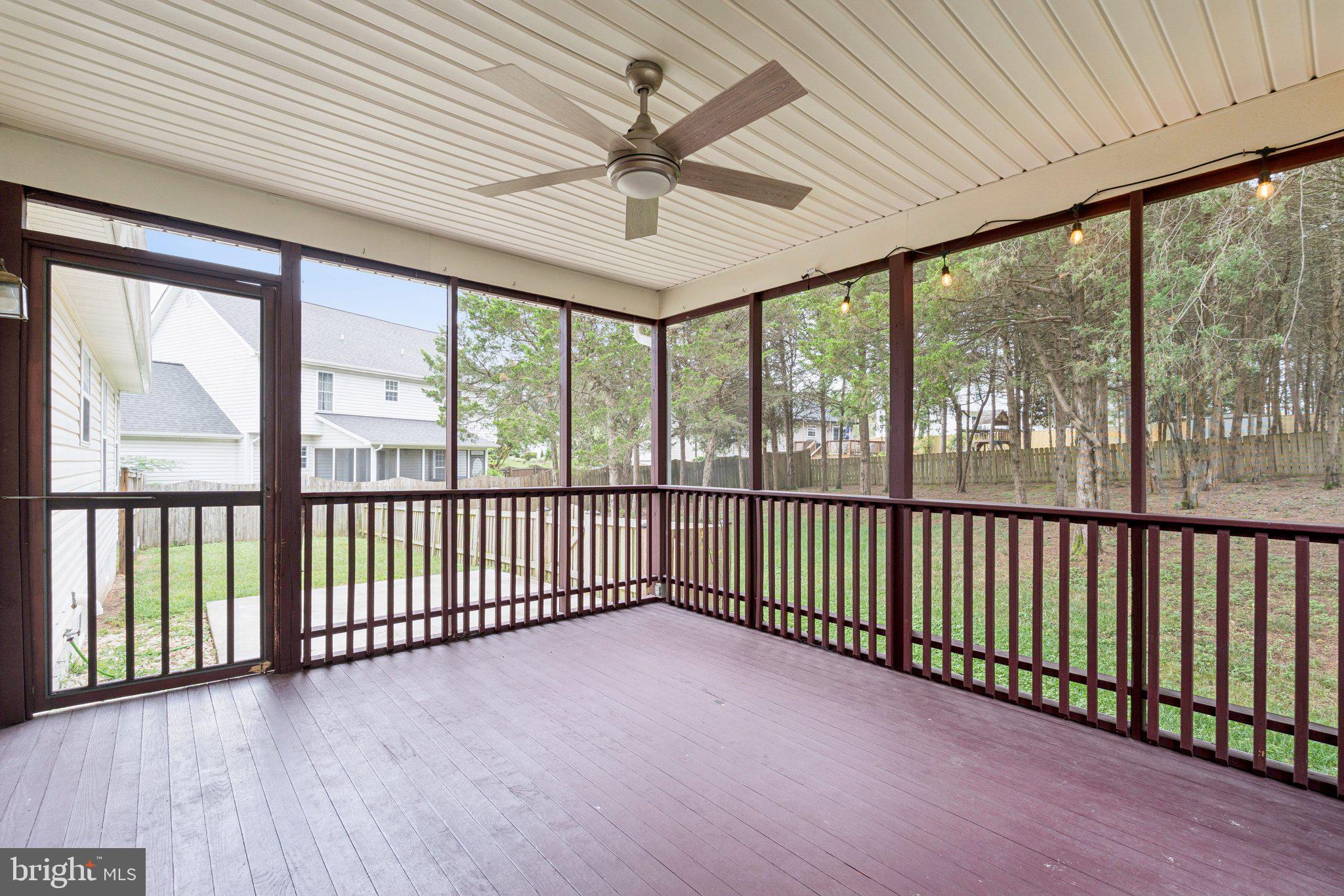 SENSENY GLEN - Residential Lease