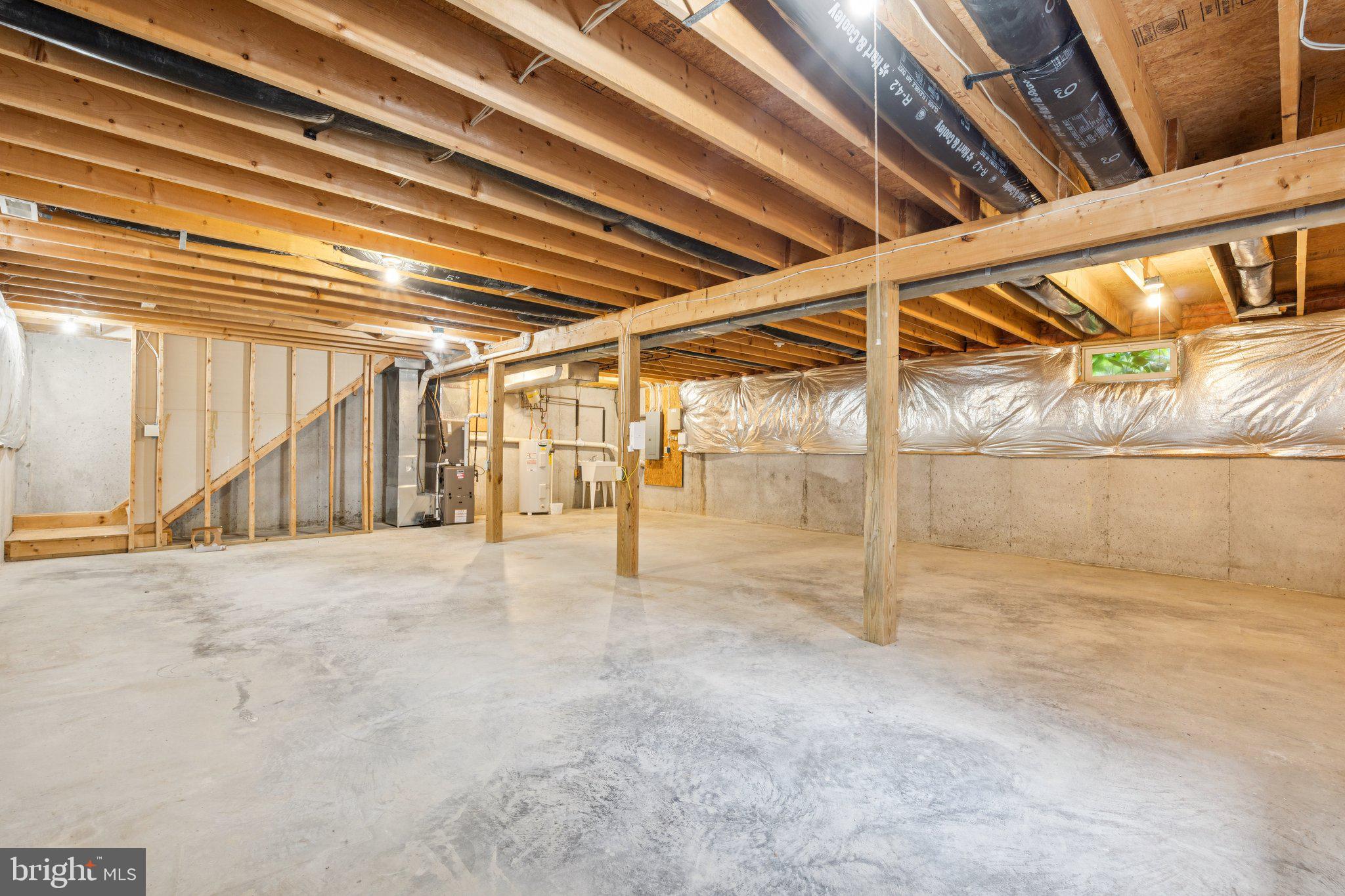 SENSENY GLEN - Residential Lease