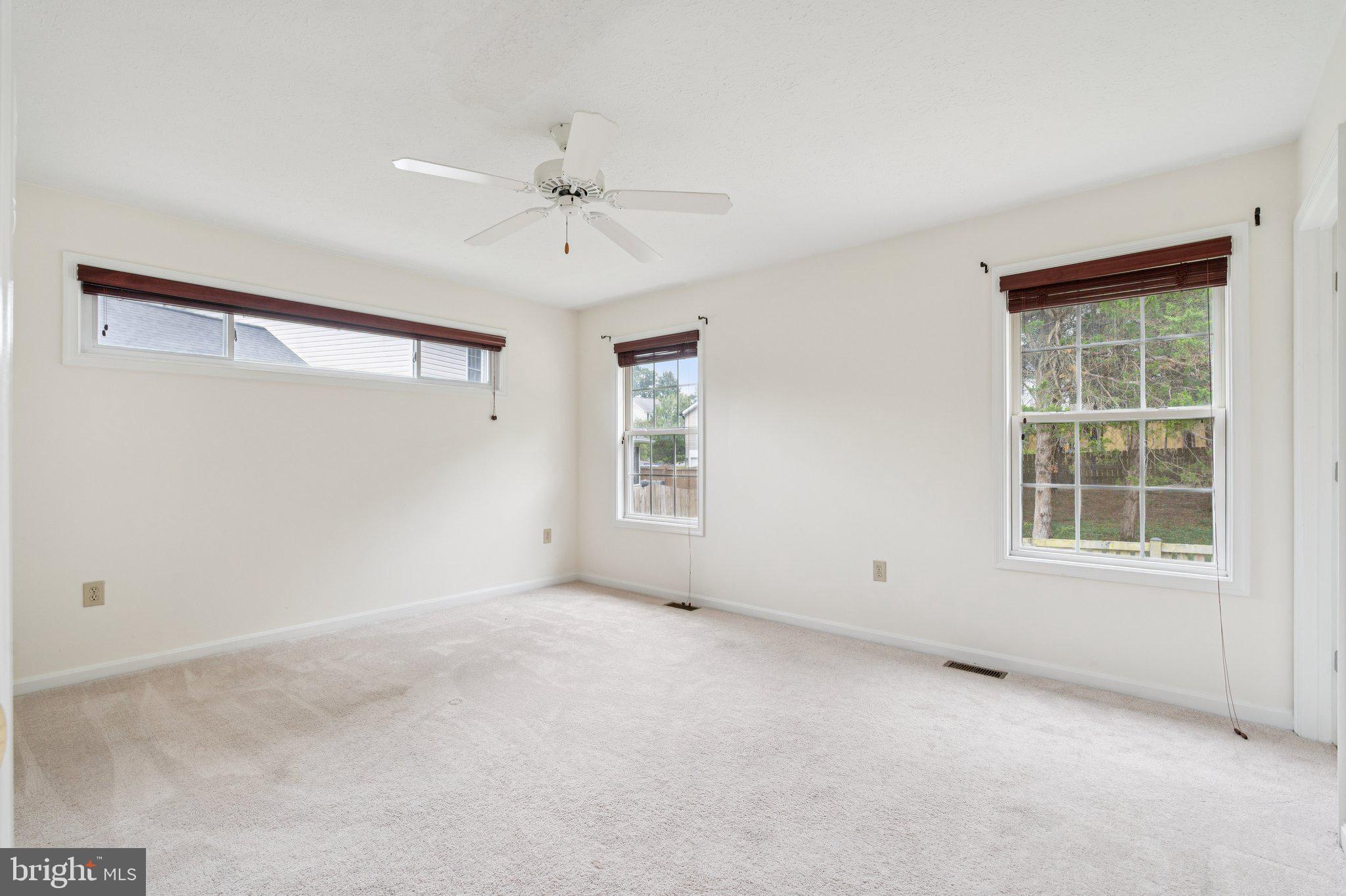 SENSENY GLEN - Residential Lease