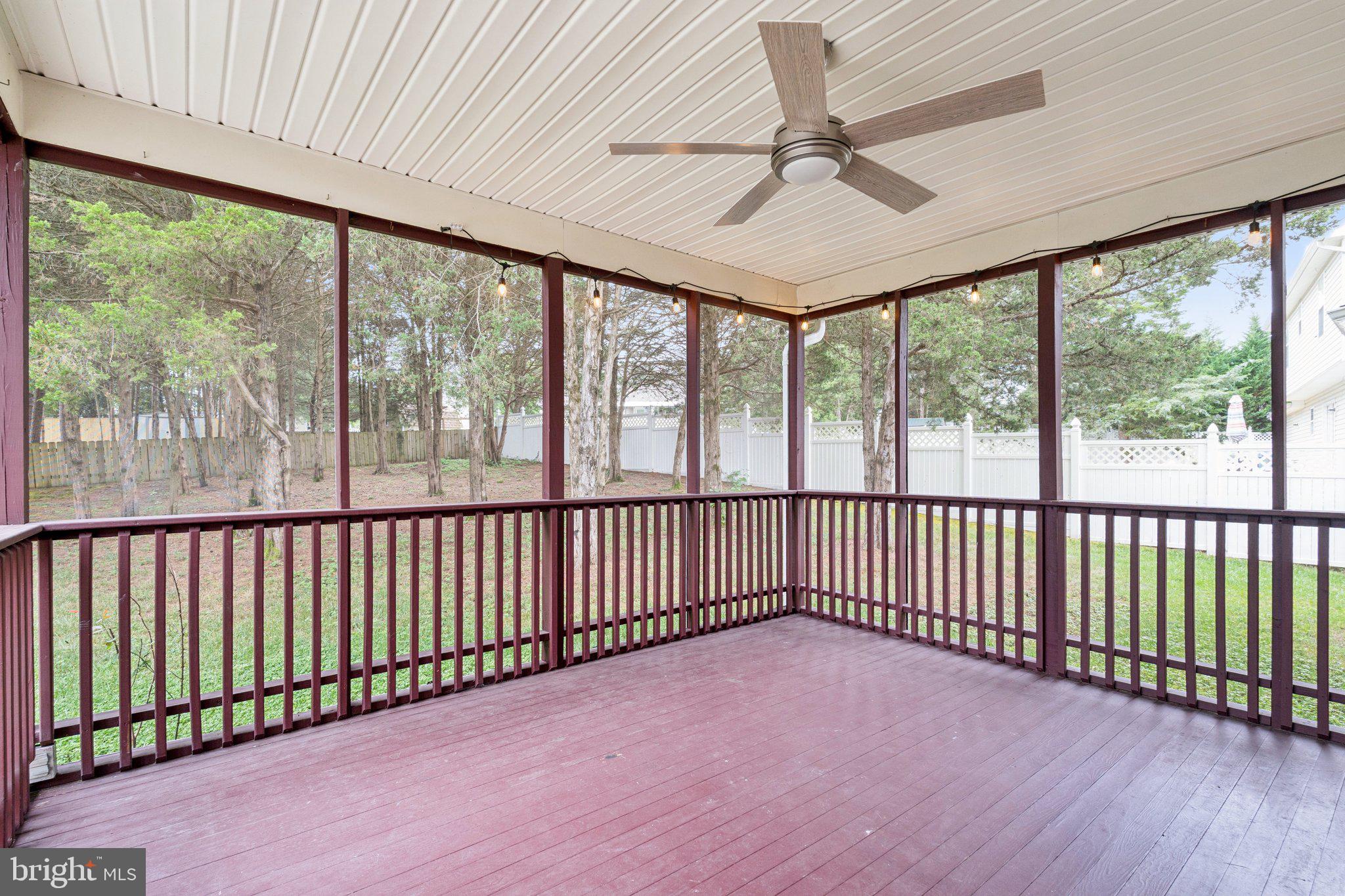 SENSENY GLEN - Residential Lease