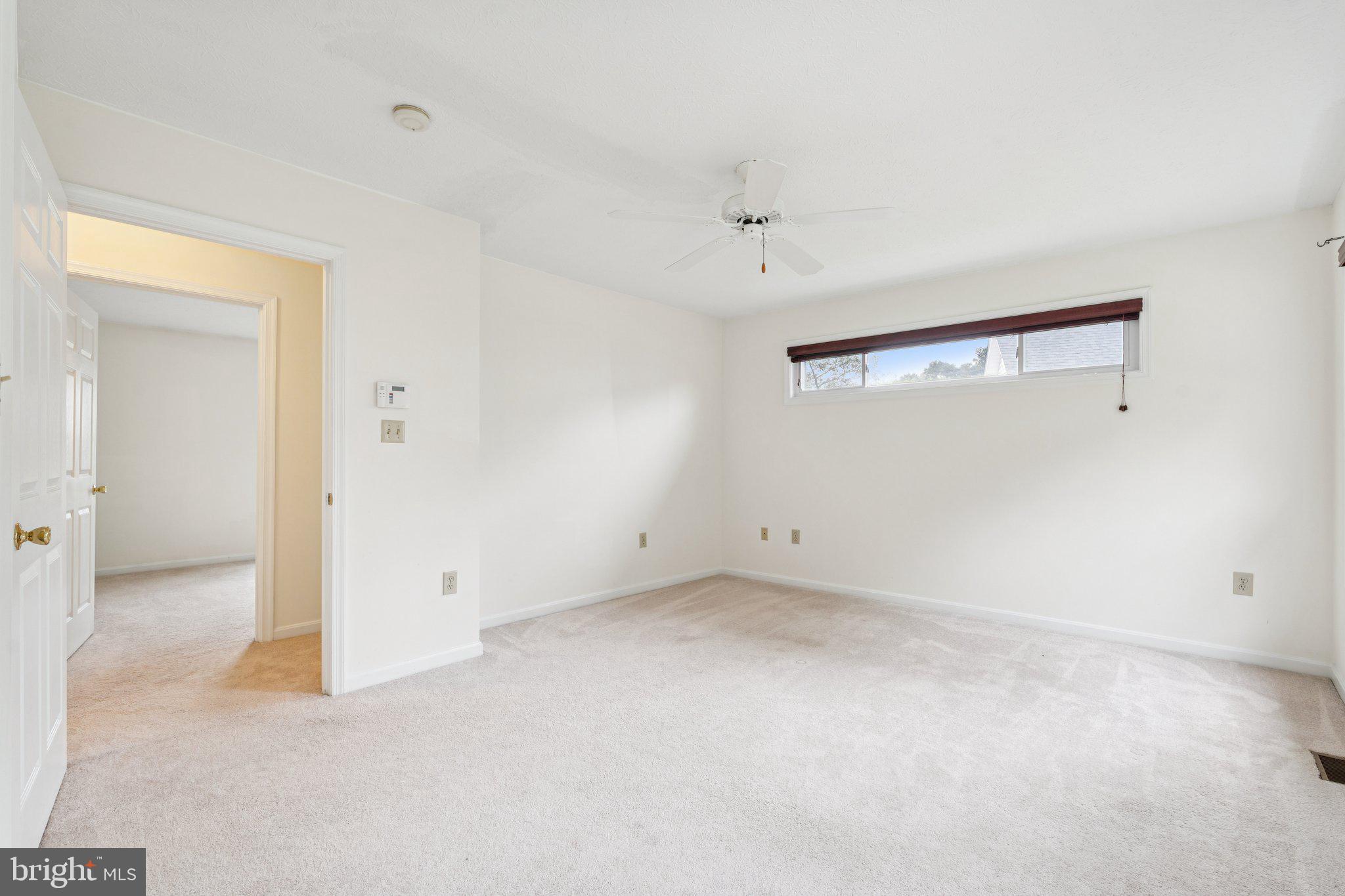 SENSENY GLEN - Residential Lease