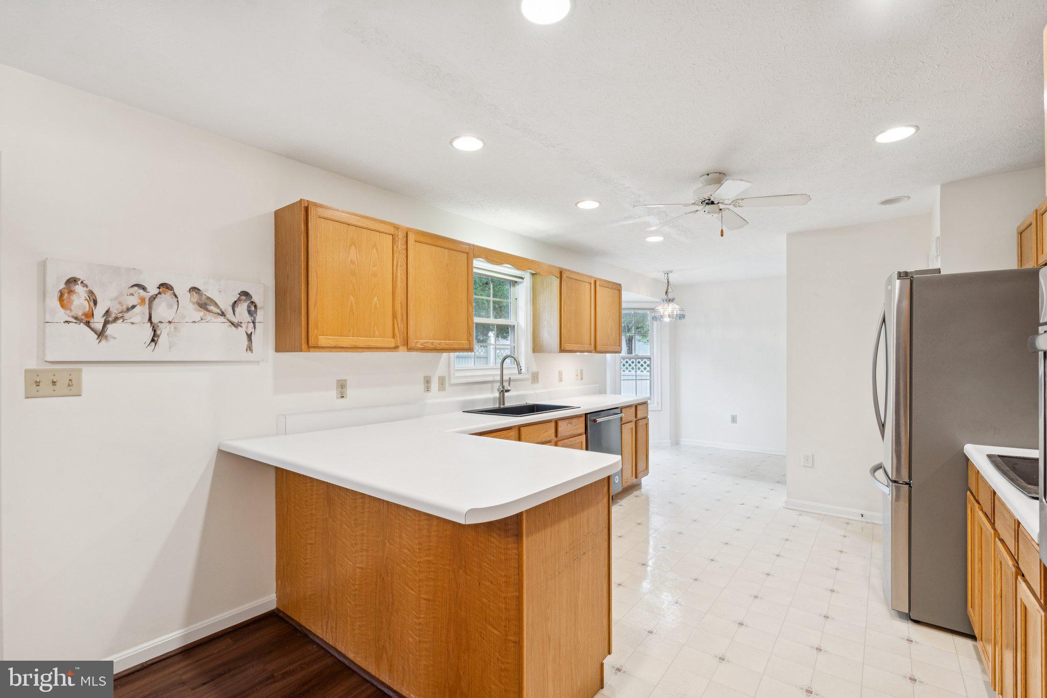 SENSENY GLEN - Residential Lease