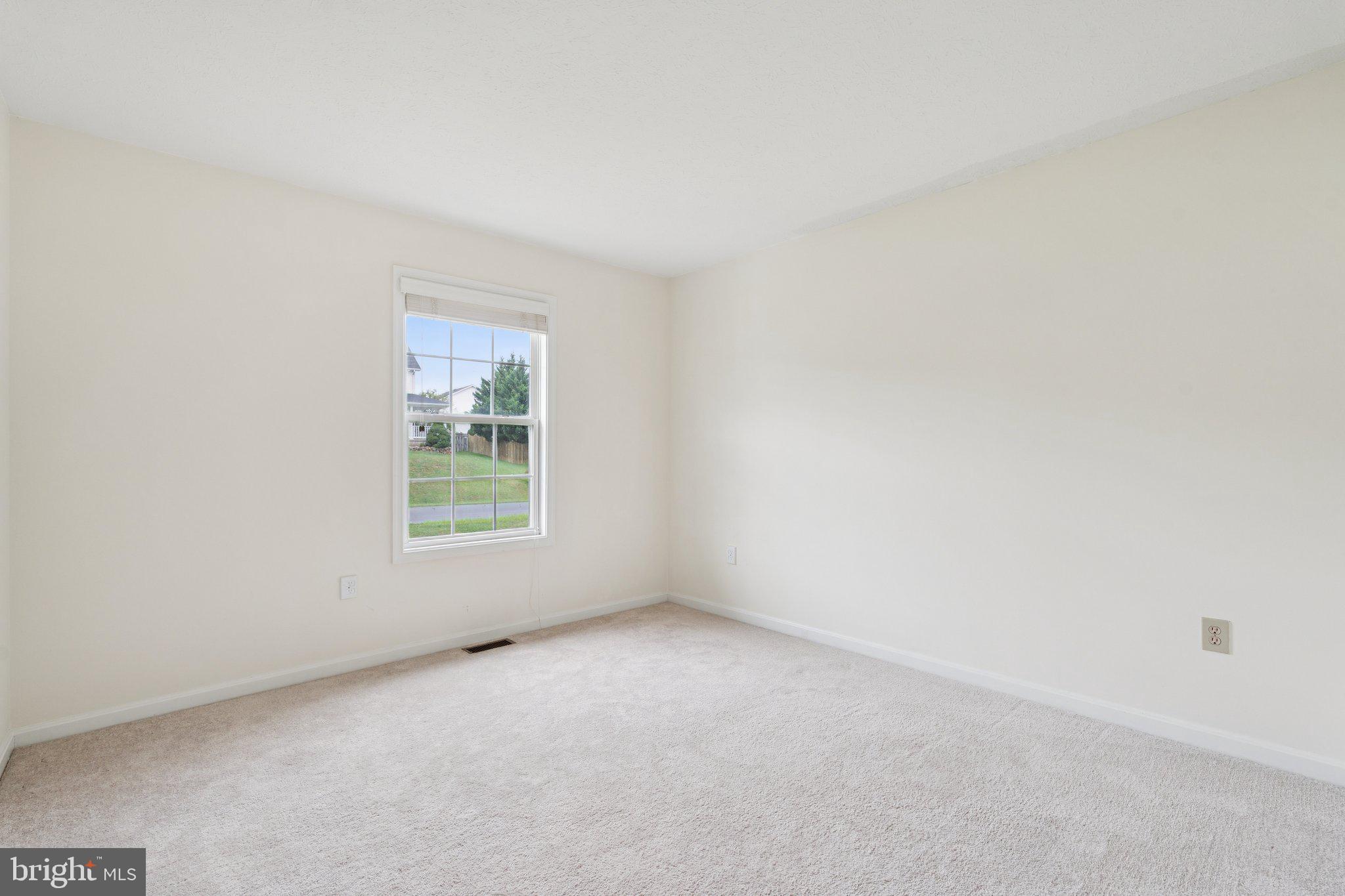 SENSENY GLEN - Residential Lease