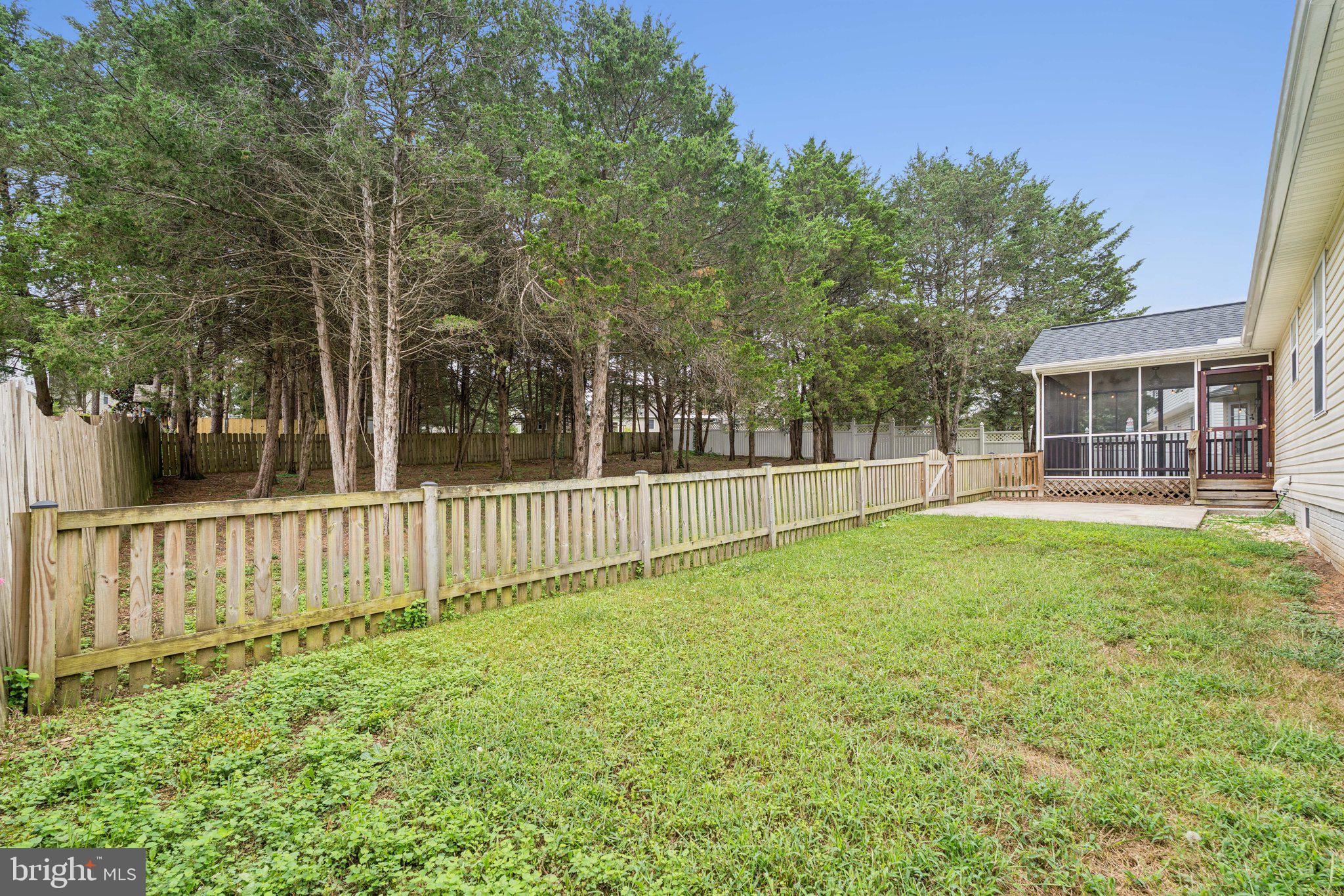 SENSENY GLEN - Residential Lease