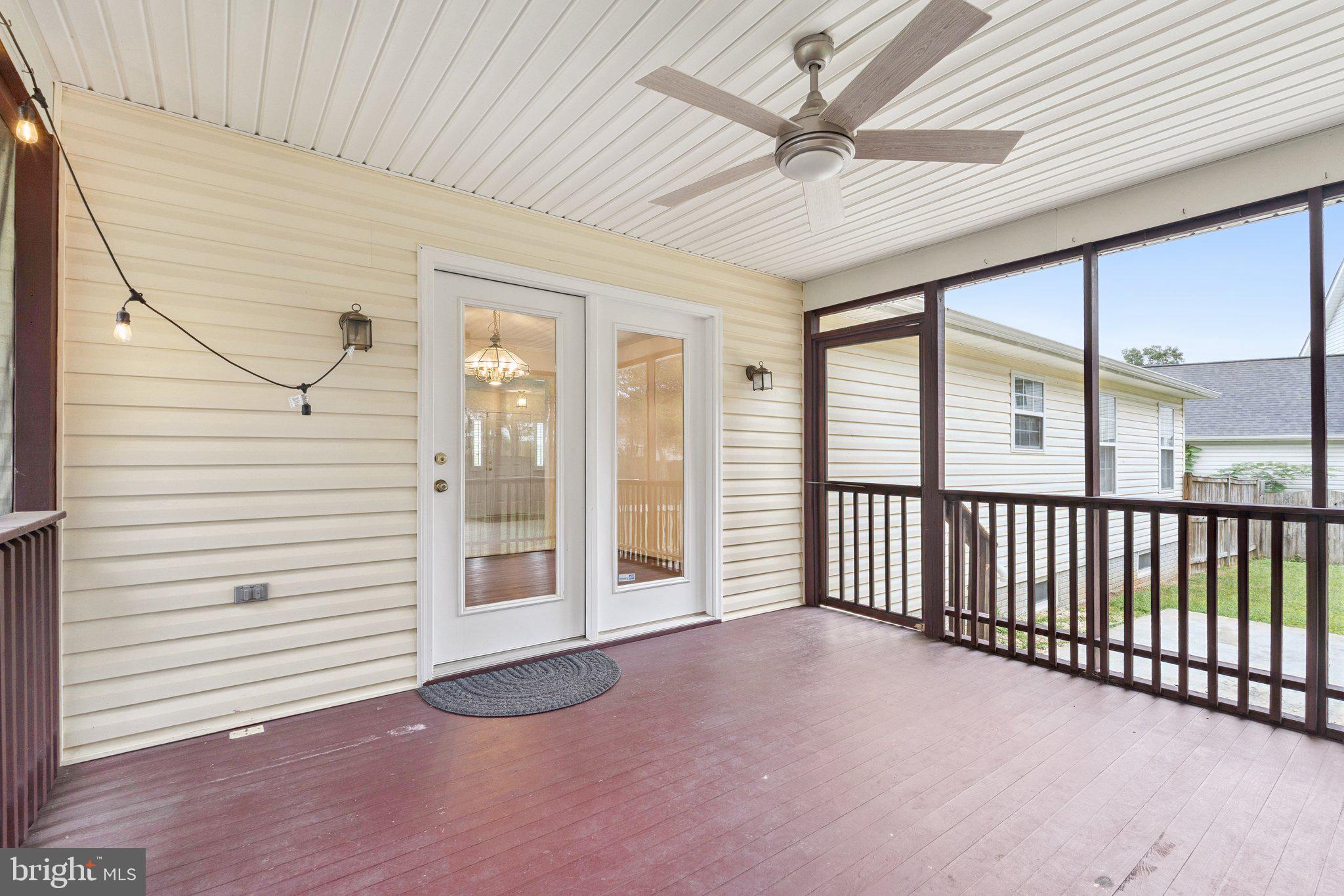 SENSENY GLEN - Residential Lease