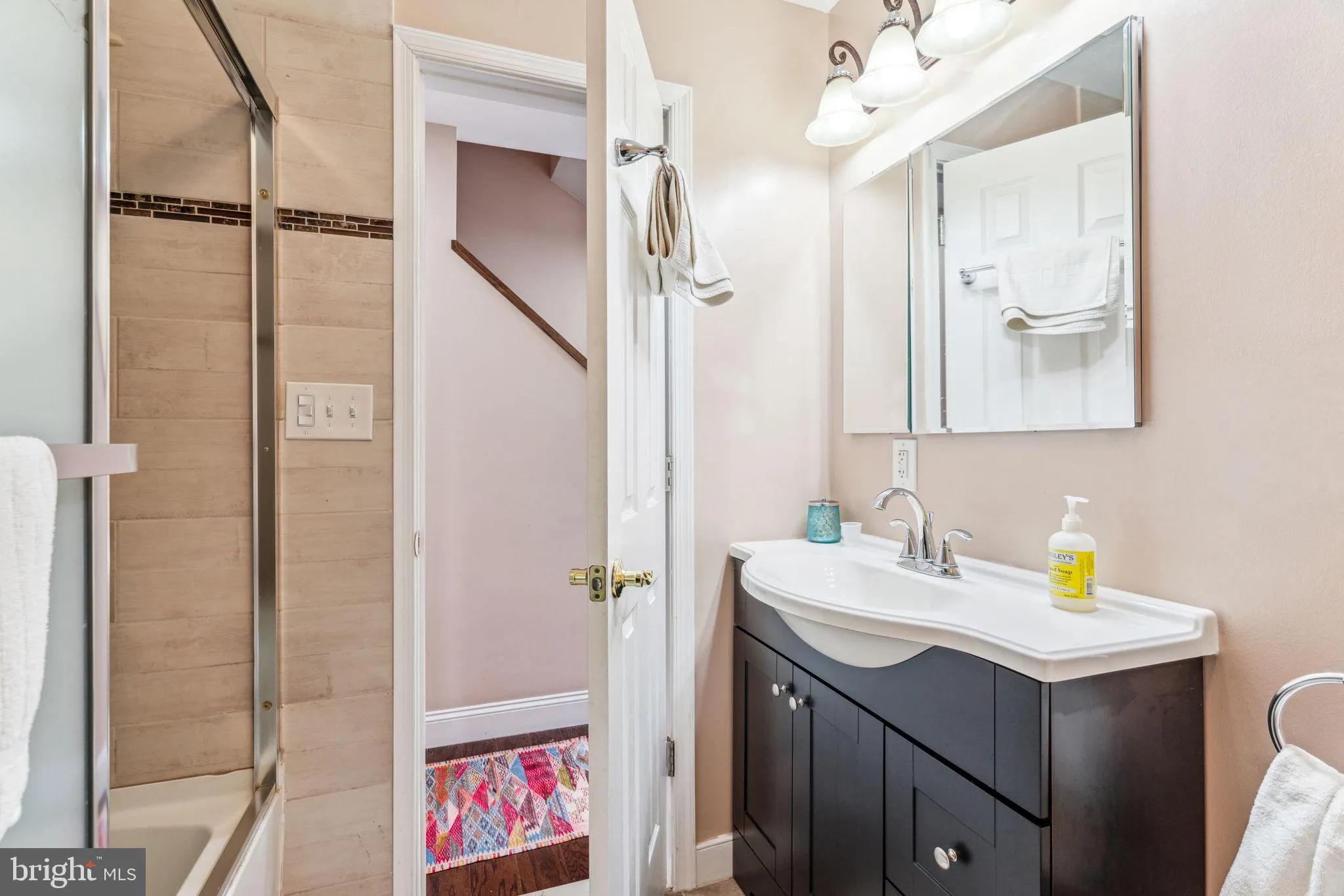 Philadelphia, Pennsylvania 19148, United States, 3 Bedrooms Bedrooms, ,3 BathroomsBathrooms,Residential,Active,166073