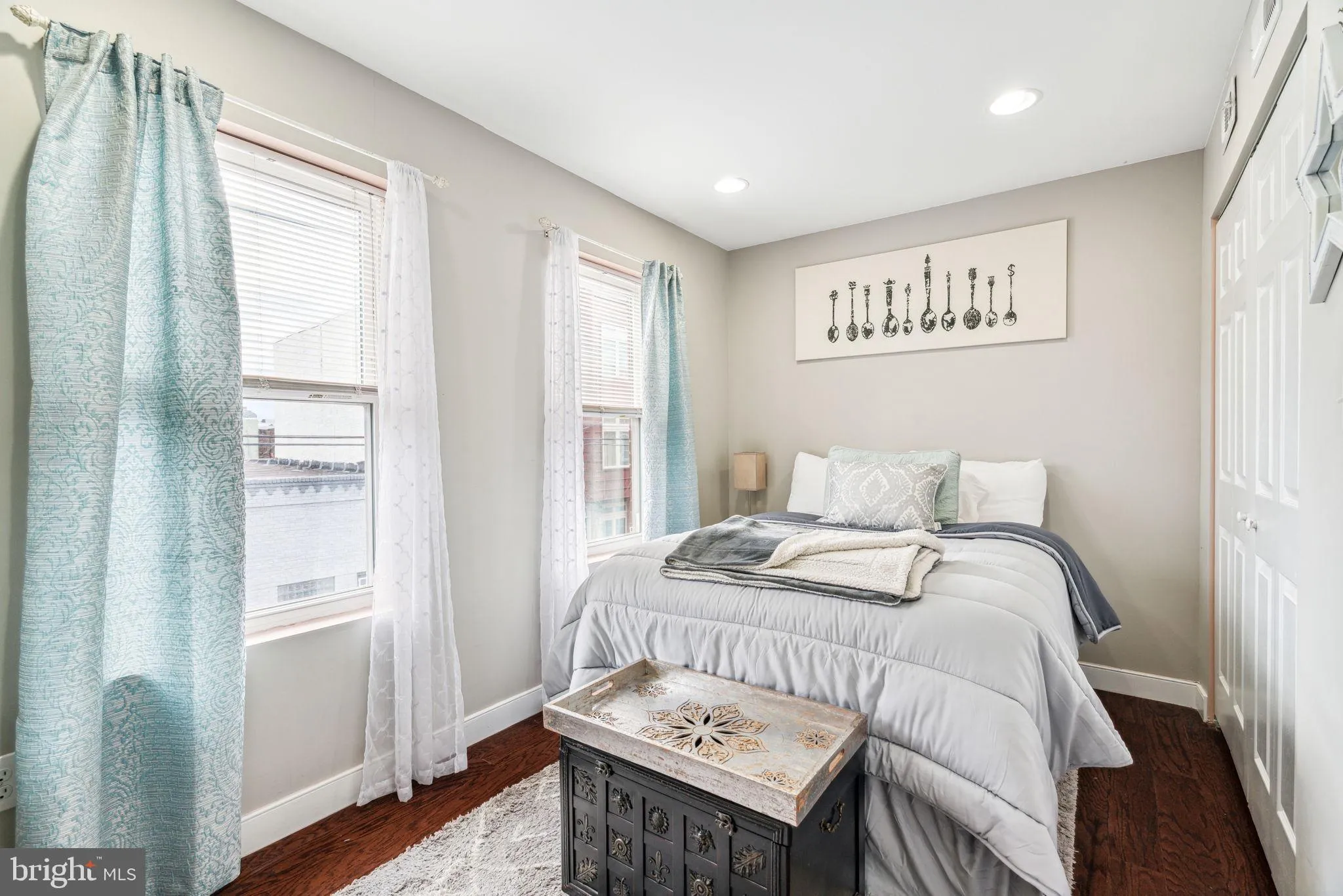 Philadelphia, Pennsylvania 19148, United States, 3 Bedrooms Bedrooms, ,3 BathroomsBathrooms,Residential,Active,166073