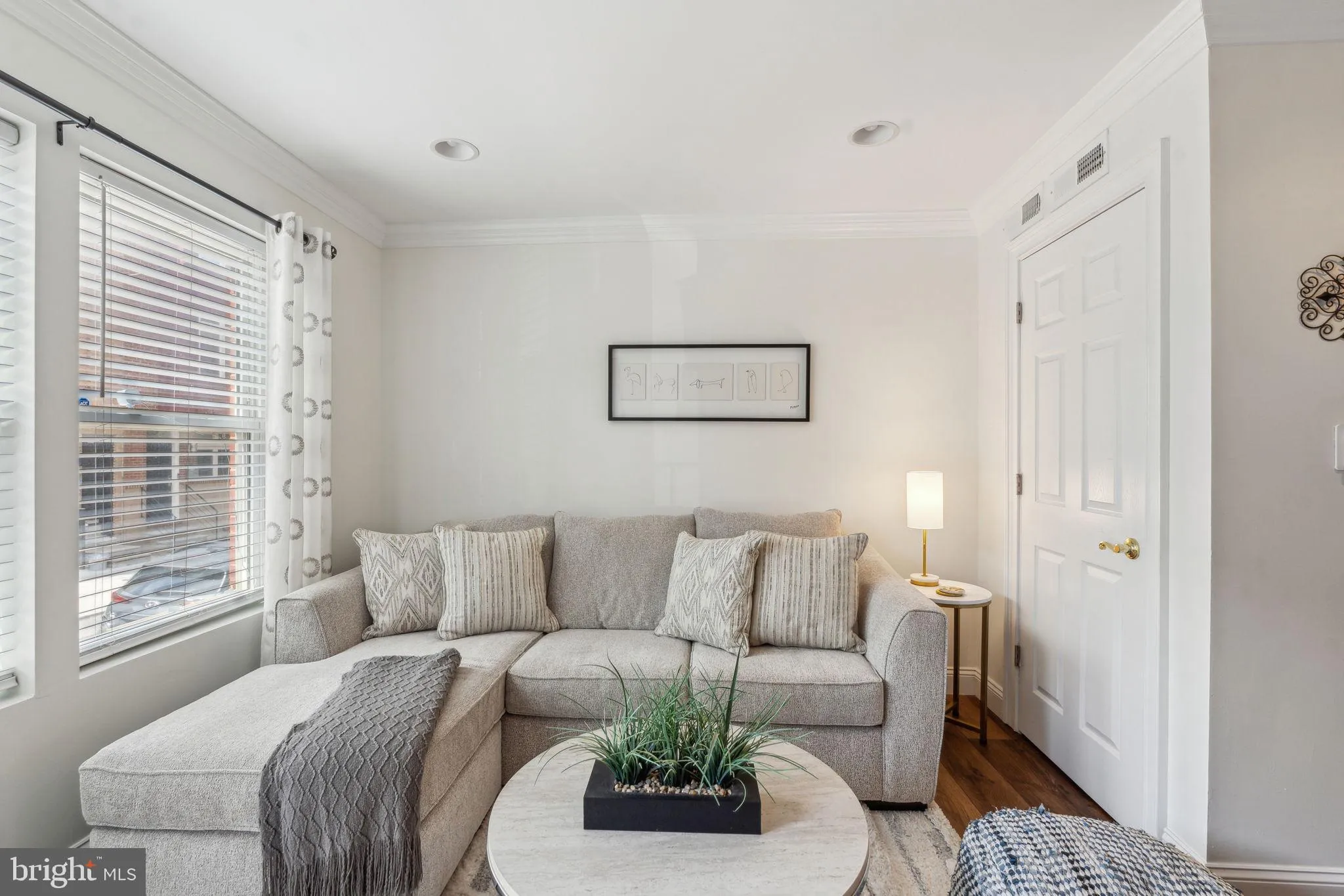 Philadelphia, Pennsylvania 19148, United States, 3 Bedrooms Bedrooms, ,3 BathroomsBathrooms,Residential,Active,166073