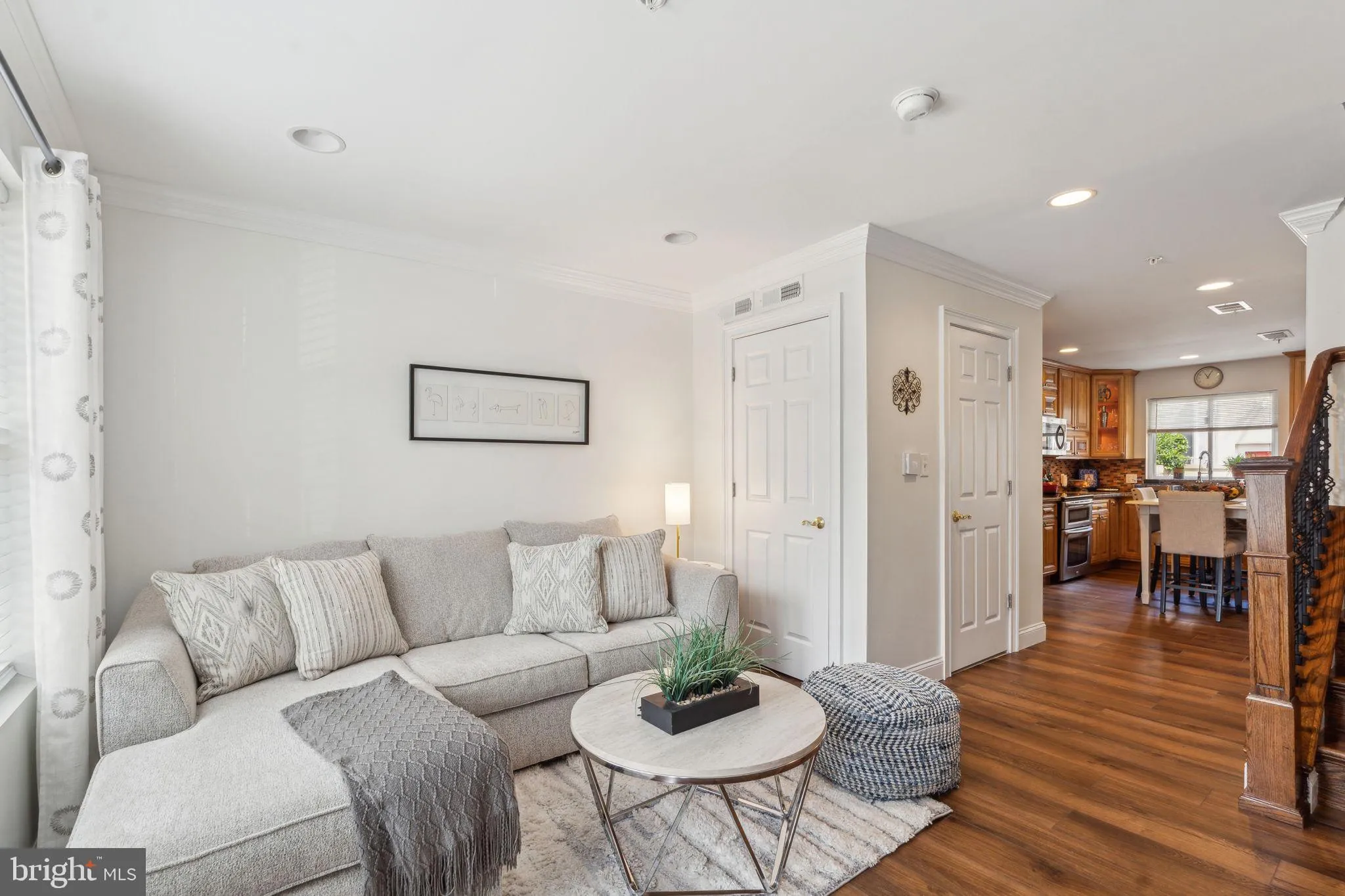 Philadelphia, Pennsylvania 19148, United States, 3 Bedrooms Bedrooms, ,3 BathroomsBathrooms,Residential,Active,166073