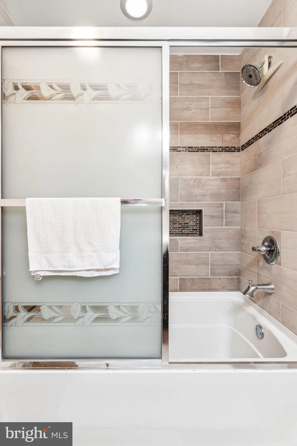 Philadelphia, Pennsylvania 19148, United States, 3 Bedrooms Bedrooms, ,3 BathroomsBathrooms,Residential,Active,166073