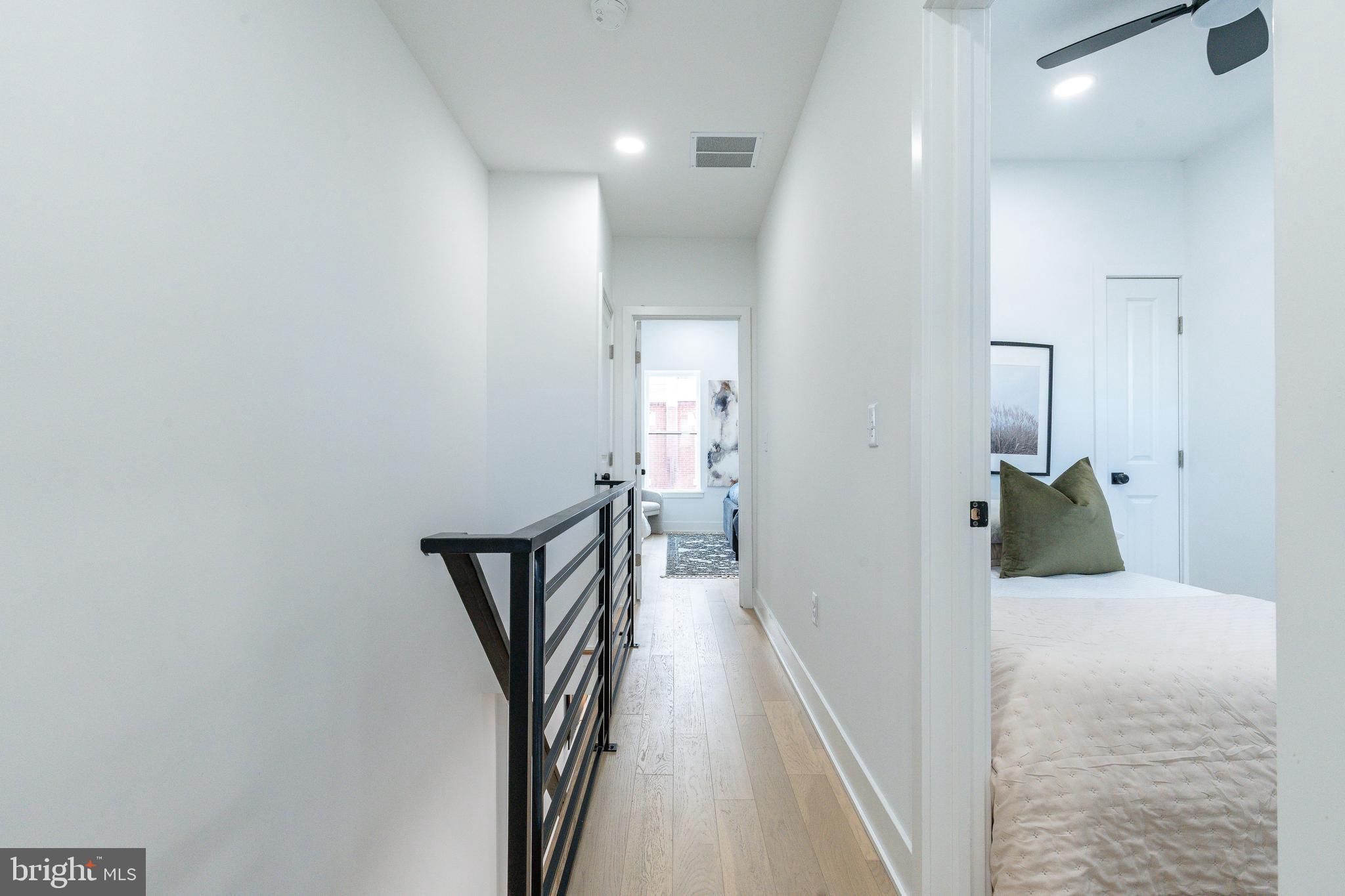 WHITMAN - Residential