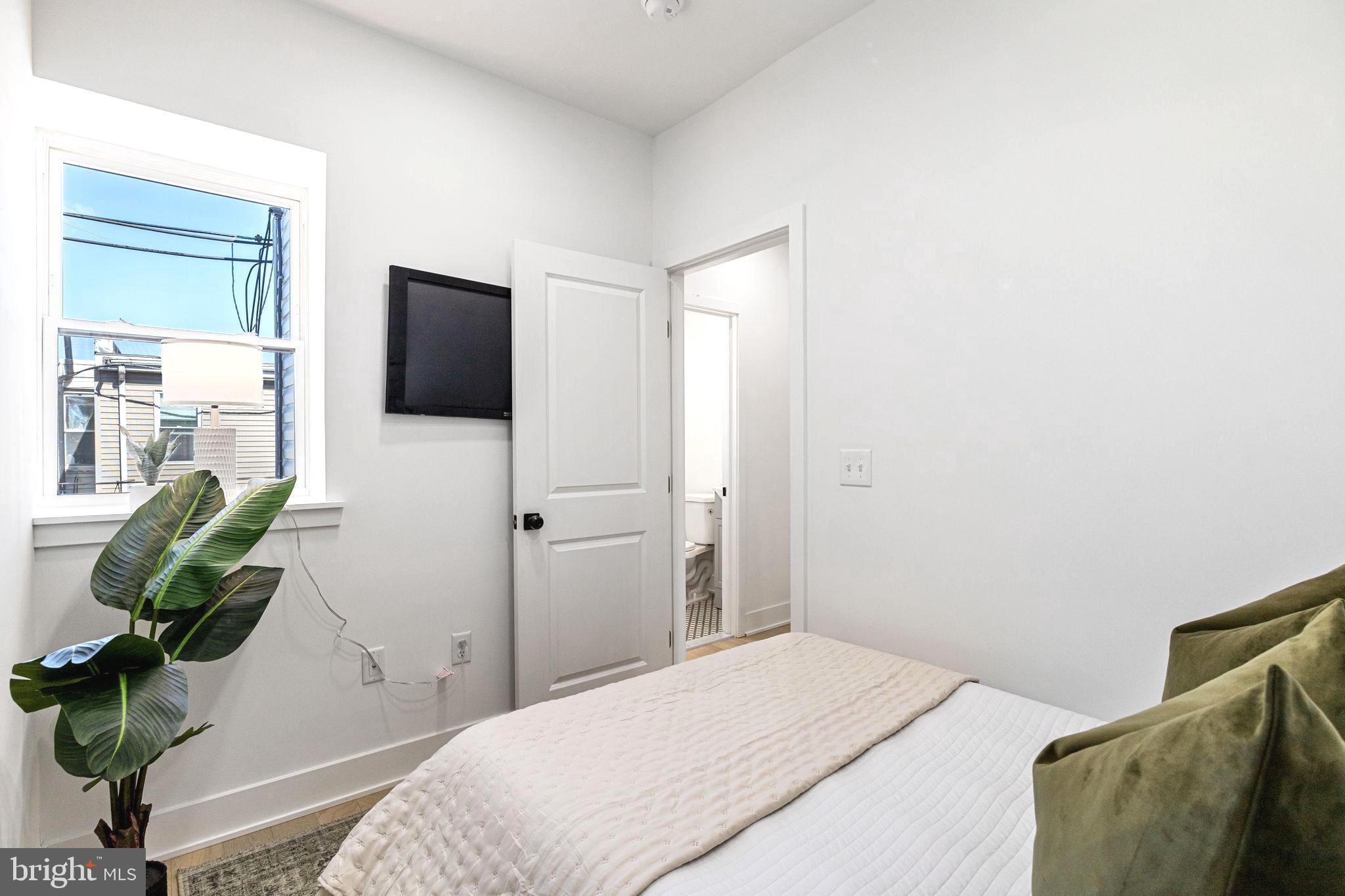 WHITMAN - Residential