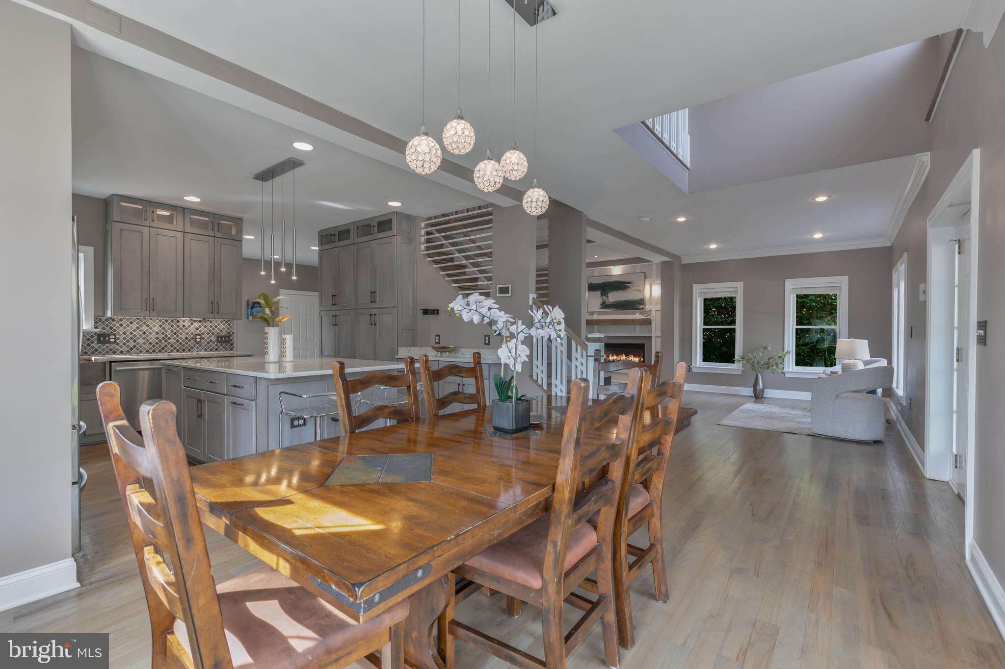 GARDEN CITY - Residential